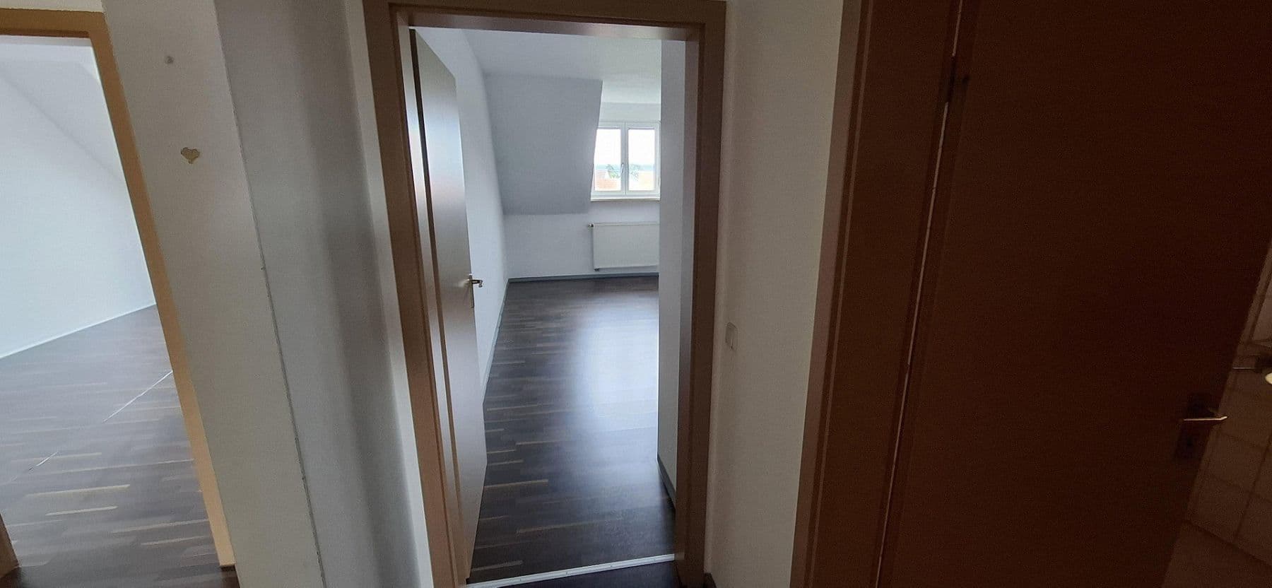 Pronájem bytu 3+1 73 m², Bubenreuth, Bavorsko Pronájem bytu 3+1 73 m², Bubenreuth, Bavorsko