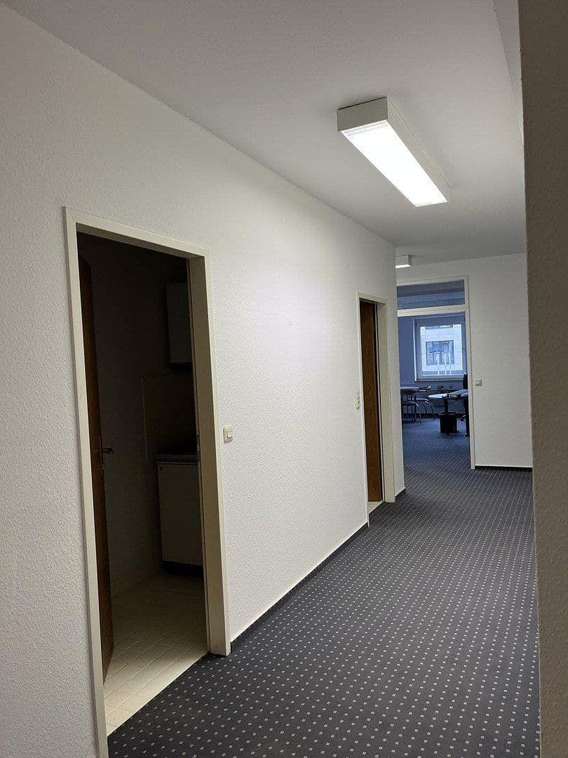 Pronájem kanceláře 220 m², Fulda, Hessen Pronájem kanceláře 220 m², Fulda, Hessen