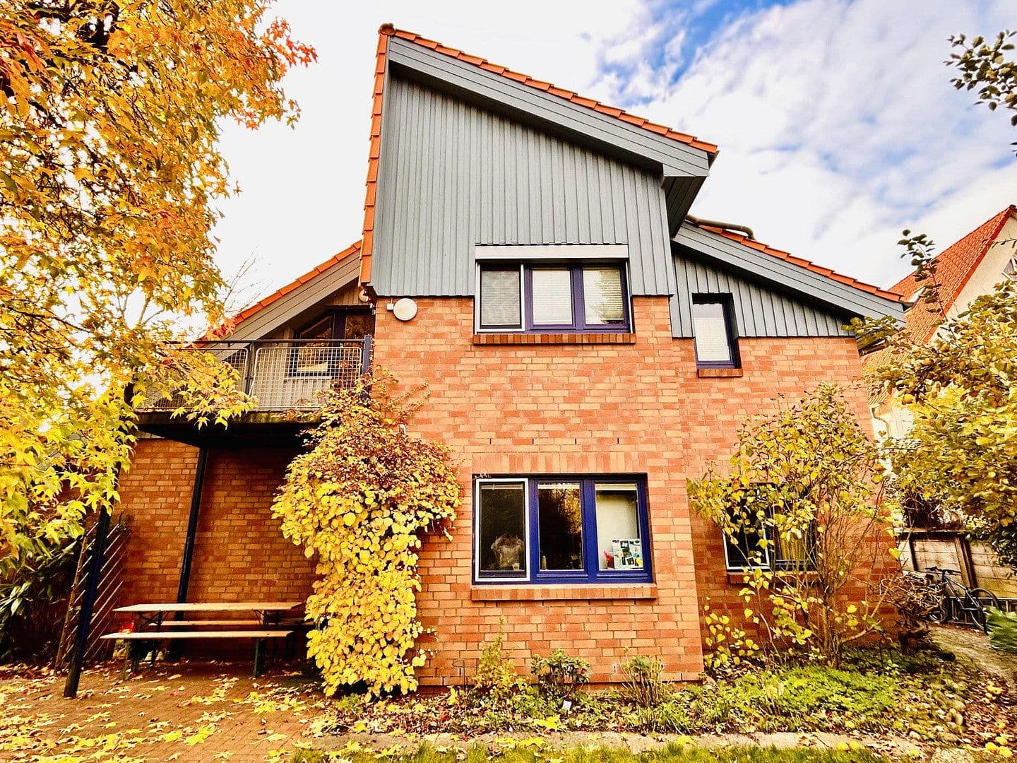 Prodej domu 244 m², pozemek 700 m², Burgwedel, Dolní Sasko Prodej domu 244 m², pozemek 700 m², Burgwedel, Dolní Sasko