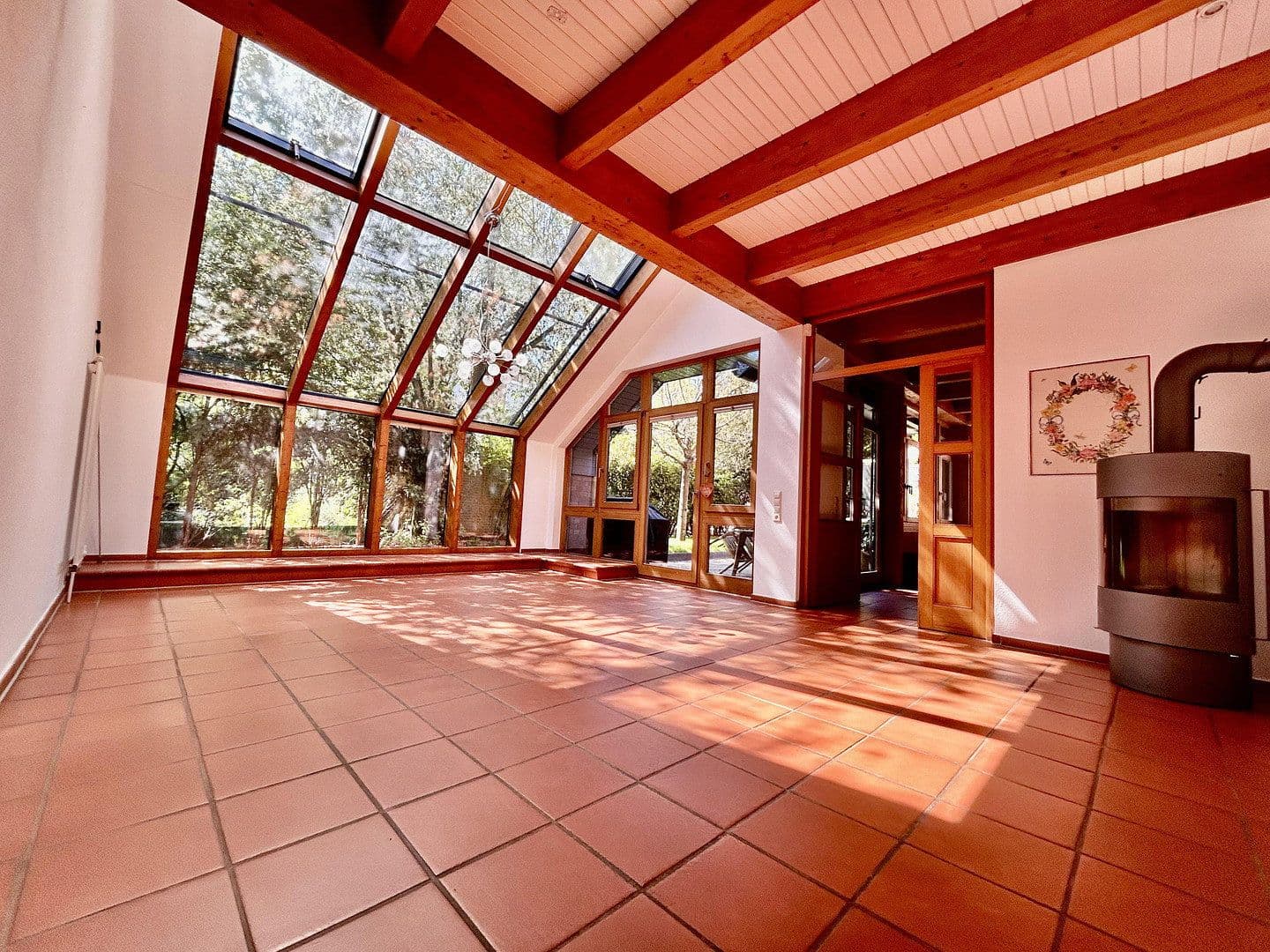 Prodej domu 244 m², pozemek 700 m², Burgwedel, Dolní Sasko Prodej domu 244 m², pozemek 700 m², Burgwedel, Dolní Sasko