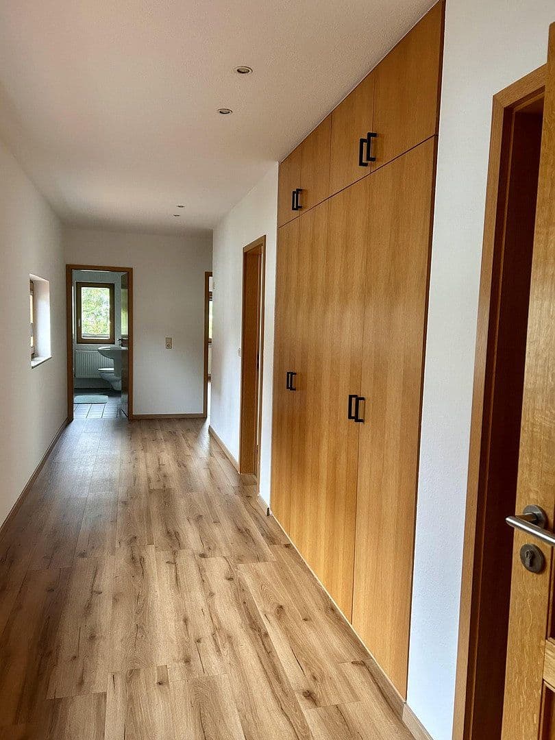 Prodej domu 244 m², pozemek 700 m², Burgwedel, Dolní Sasko Prodej domu 244 m², pozemek 700 m², Burgwedel, Dolní Sasko