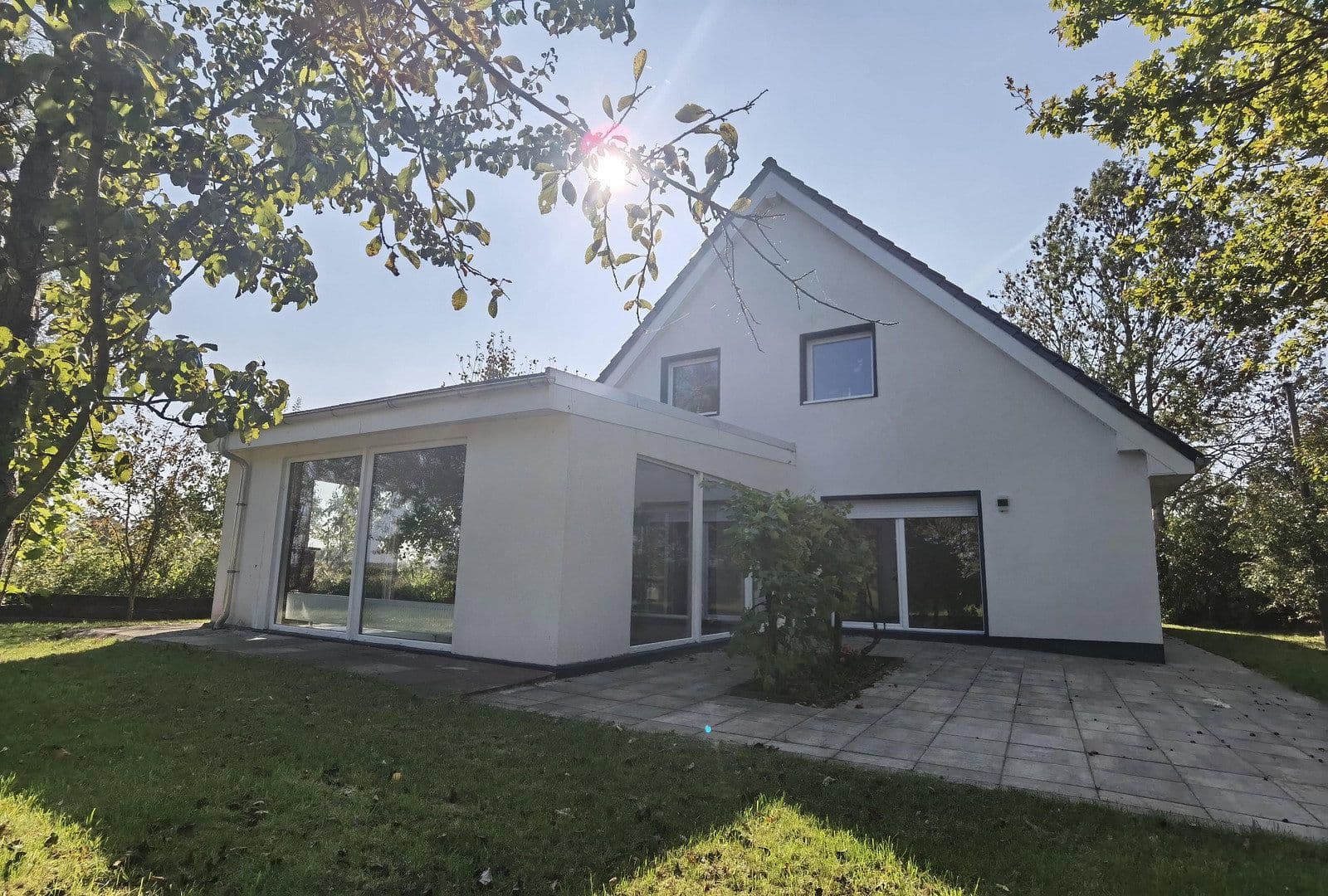 Prodej domu 243 m², pozemek 1.238 m², Nordleda, Dolní Sasko Prodej domu 243 m², pozemek 1.238 m², Nordleda, Dolní Sasko