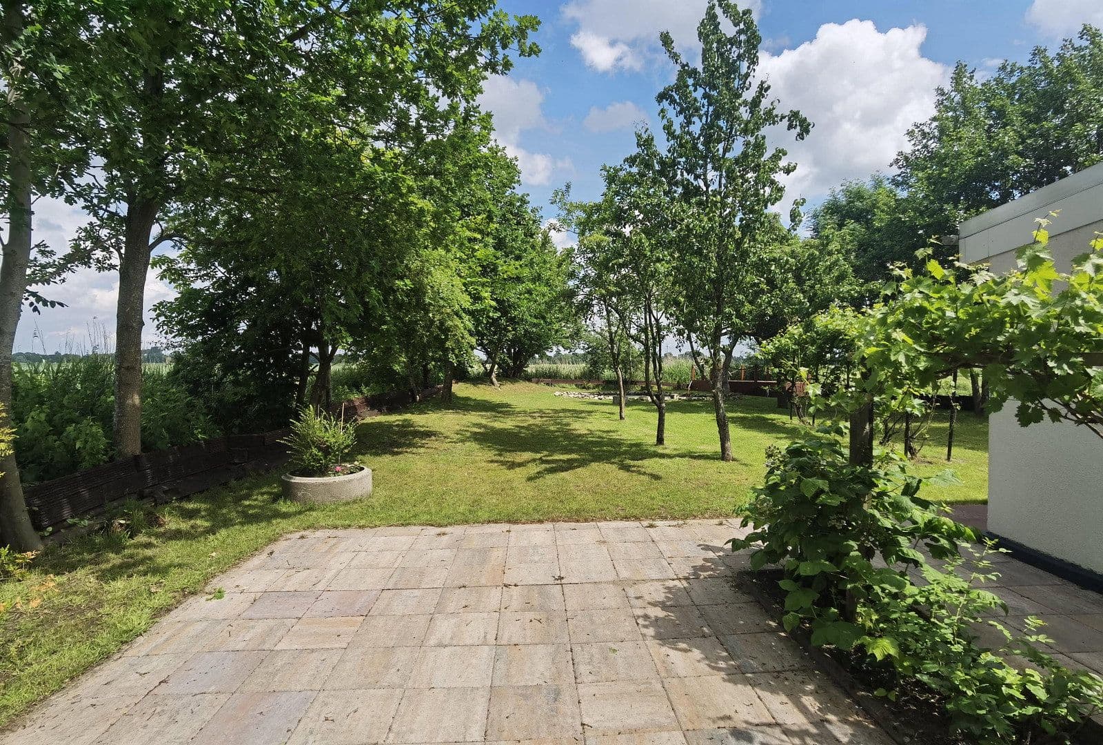 Prodej domu 243 m², pozemek 1.238 m², Nordleda, Dolní Sasko Prodej domu 243 m², pozemek 1.238 m², Nordleda, Dolní Sasko