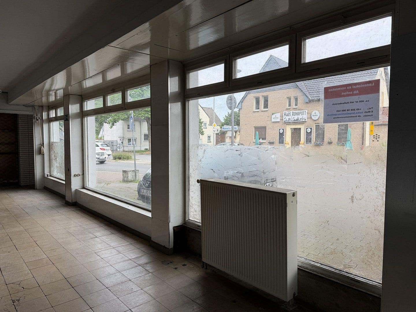 Pronájem nebytového prostoru 400 m², Gladbeck, Severní Porýní-Vestfálsko Pronájem nebytového prostoru 400 m², Gladbeck, Severní Porýní-Vestfálsko