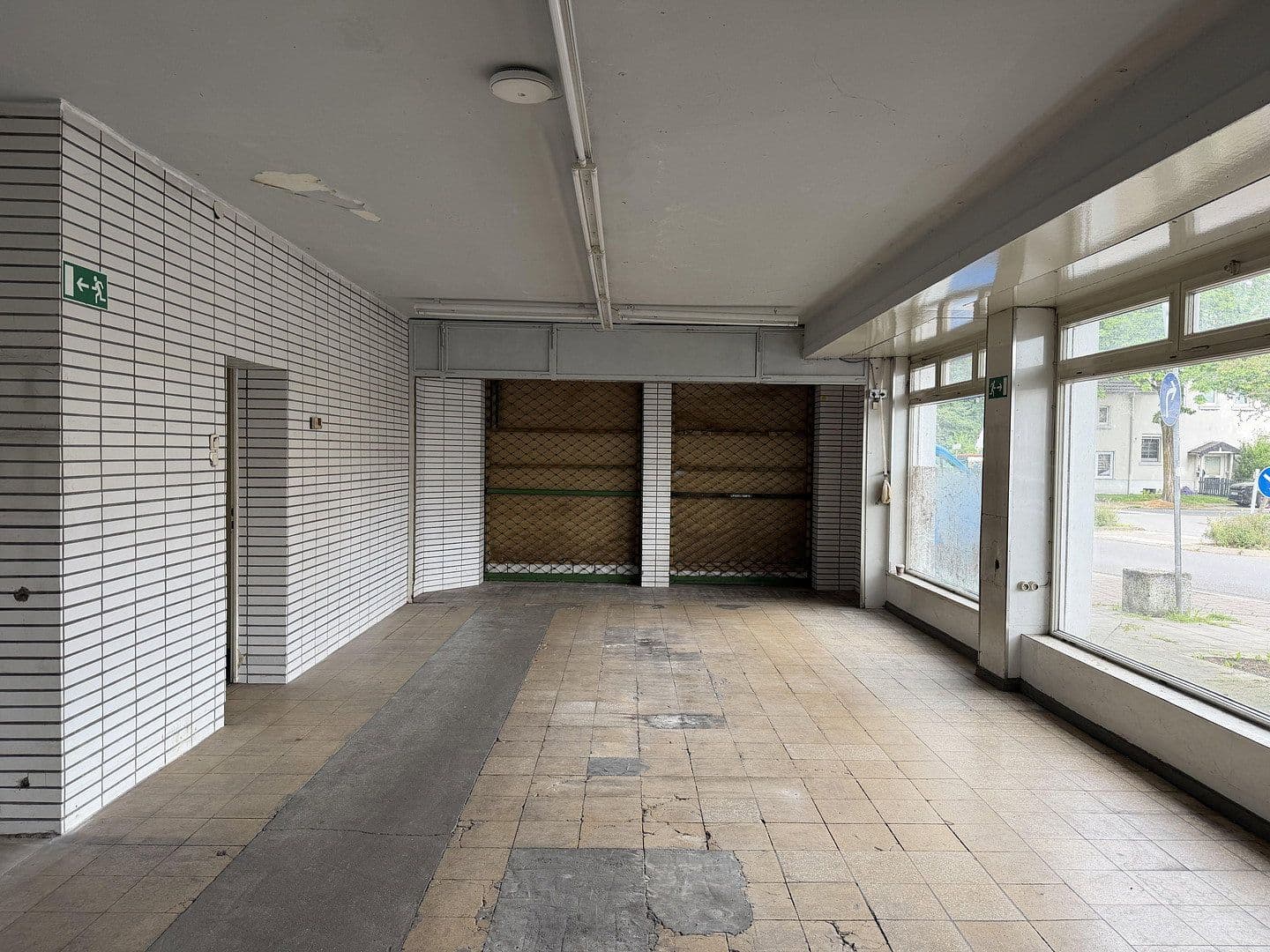Pronájem nebytového prostoru 400 m², Gladbeck, Severní Porýní-Vestfálsko Pronájem nebytového prostoru 400 m², Gladbeck, Severní Porýní-Vestfálsko