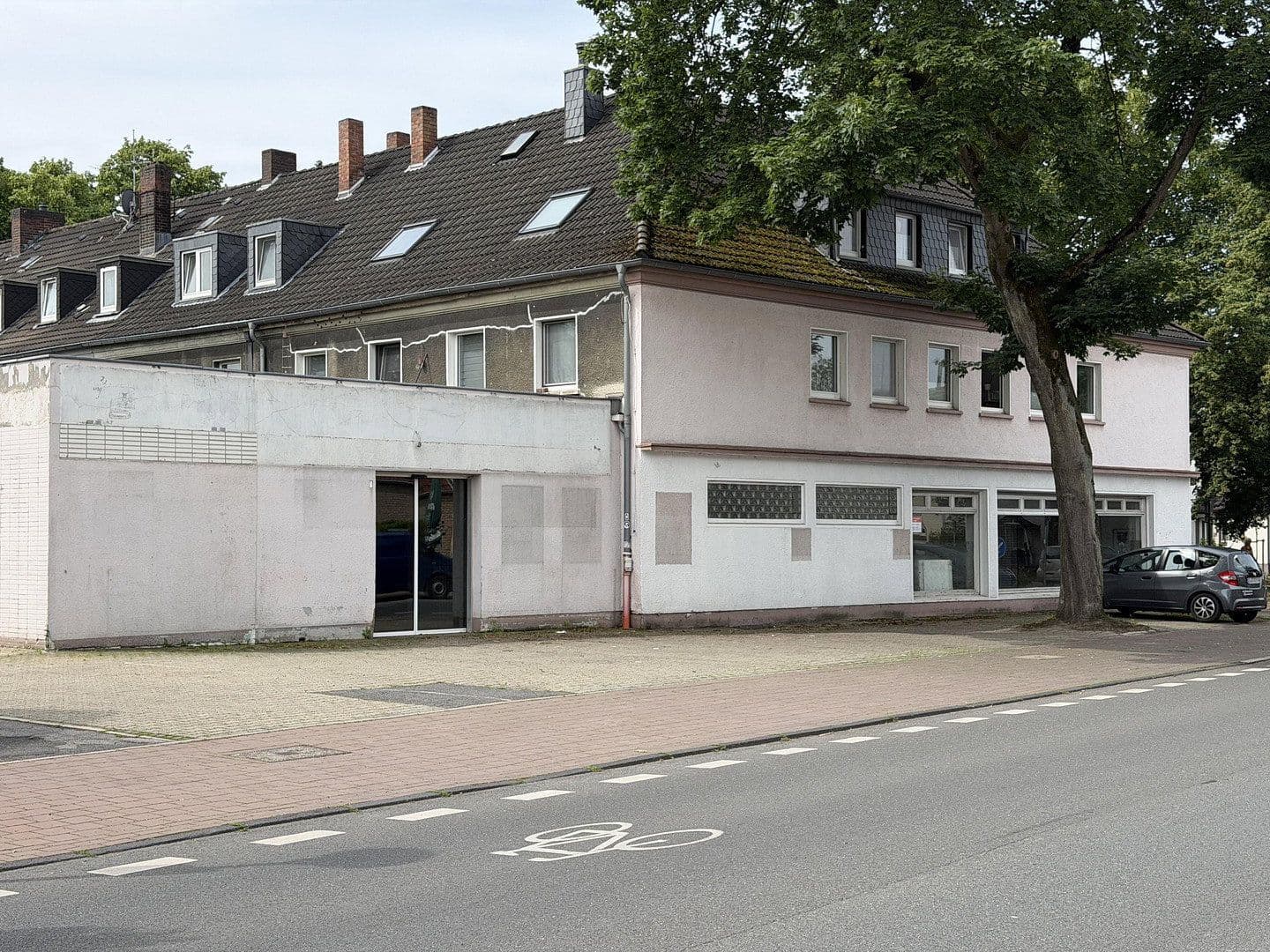 Pronájem nebytového prostoru 400 m², Gladbeck, Severní Porýní-Vestfálsko Pronájem nebytového prostoru 400 m², Gladbeck, Severní Porýní-Vestfálsko