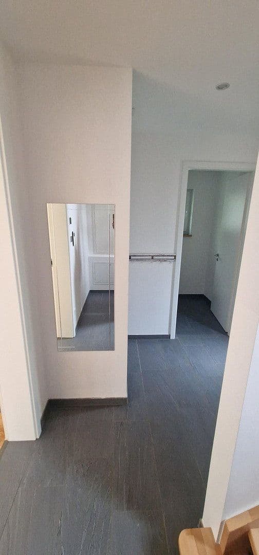 Pronájem domu 145 m², pozemek 150 m², Weydemeyerstr 180a, Chemnitz, Sasko Pronájem domu 145 m², pozemek 150 m², Weydemeyerstr 180a, Chemnitz, Sasko