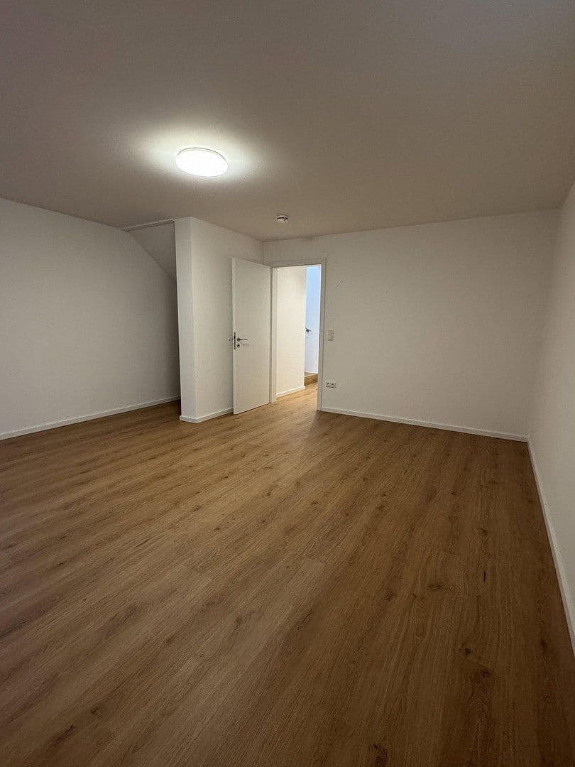 Pronájem bytu 4+1 115 m², Nelkenweg 12, Langenbach, Bavorsko Pronájem bytu 4+1 115 m², Nelkenweg 12, Langenbach, Bavorsko