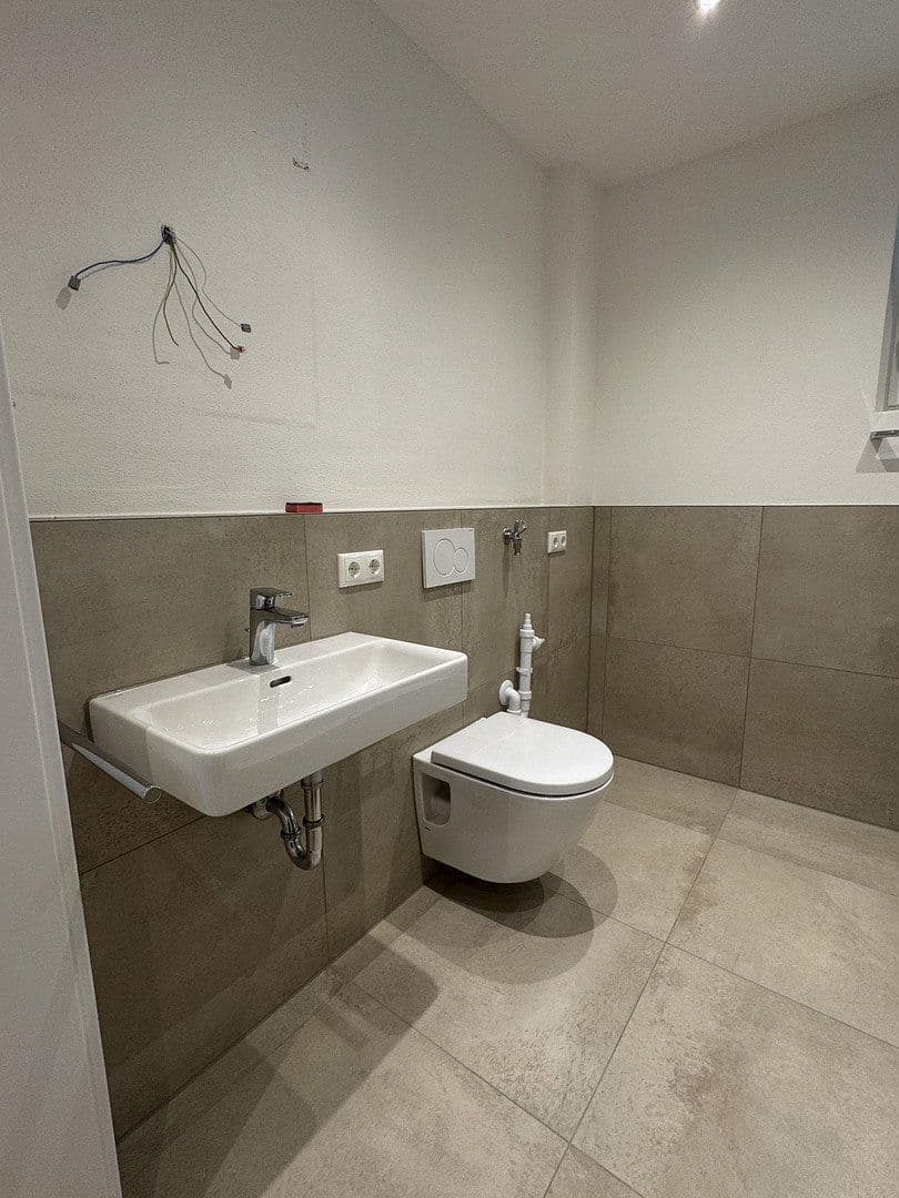 Pronájem bytu 4+1 115 m², Nelkenweg 12, Langenbach, Bavorsko Pronájem bytu 4+1 115 m², Nelkenweg 12, Langenbach, Bavorsko
