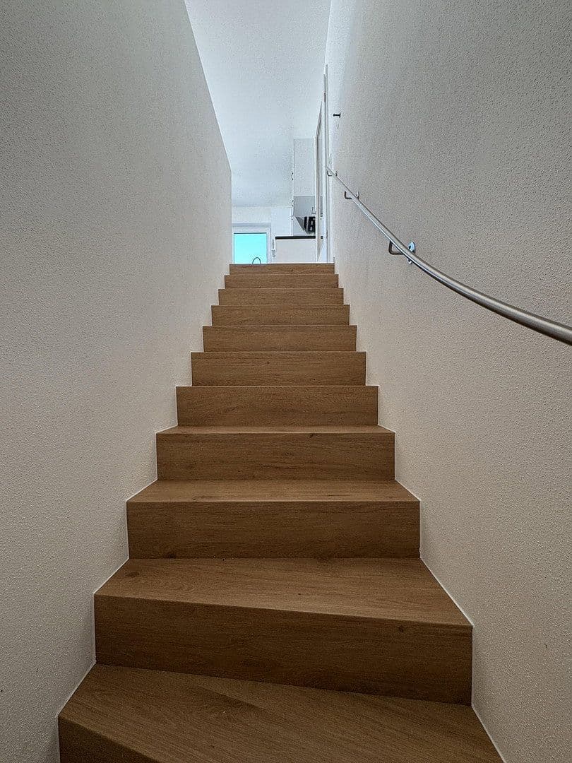 Pronájem bytu 4+1 115 m², Nelkenweg 12, Langenbach, Bavorsko Pronájem bytu 4+1 115 m², Nelkenweg 12, Langenbach, Bavorsko