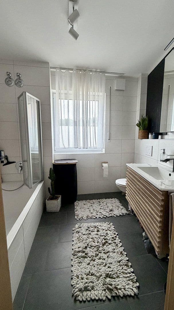 Pronájem bytu 3+1 74 m², Äußere Münchener Str. 94a, Landshut, Bavorsko Pronájem bytu 3+1 74 m², Äußere Münchener Str. 94a, Landshut, Bavorsko