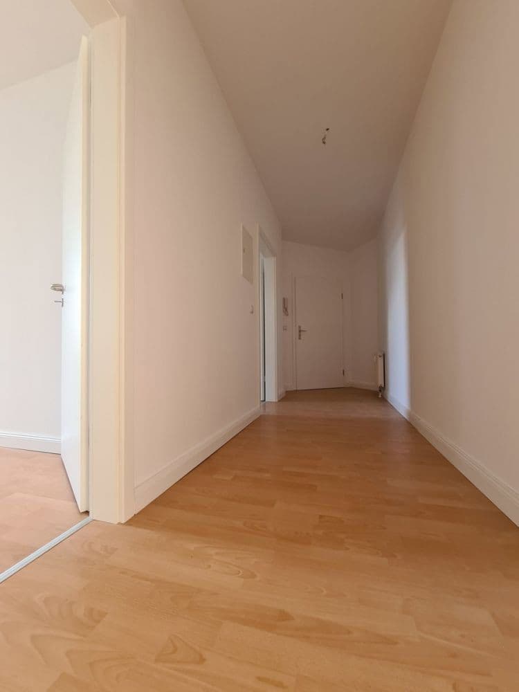 Pronájem bytu 3+1 76 m², Humboldtstraße 9, Chemnitz, Sasko Pronájem bytu 3+1 76 m², Humboldtstraße 9, Chemnitz, Sasko