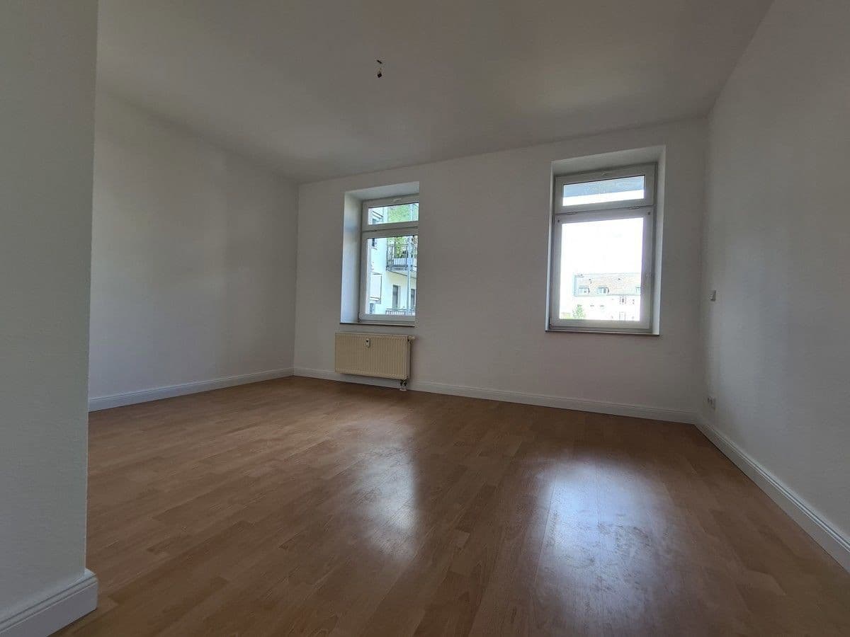 Pronájem bytu 3+1 76 m², Humboldtstraße 9, Chemnitz, Sasko Pronájem bytu 3+1 76 m², Humboldtstraße 9, Chemnitz, Sasko