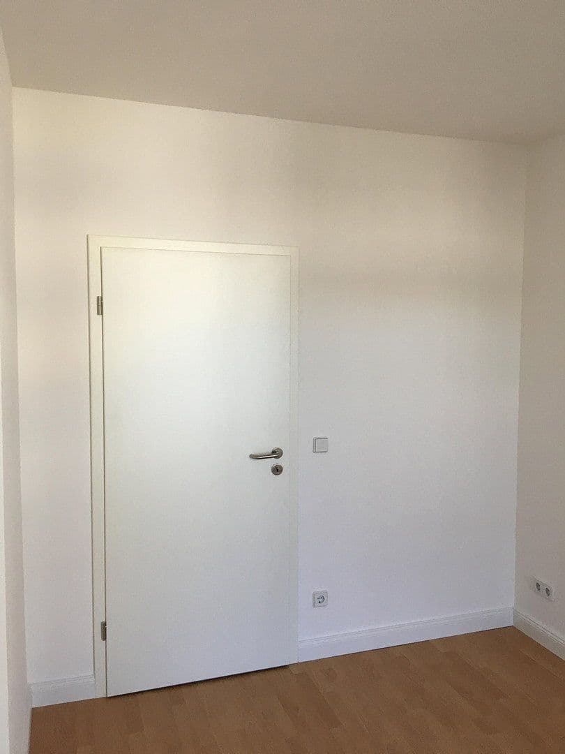 Pronájem bytu 3+1 76 m², Humboldtstraße 9, Chemnitz, Sasko Pronájem bytu 3+1 76 m², Humboldtstraße 9, Chemnitz, Sasko