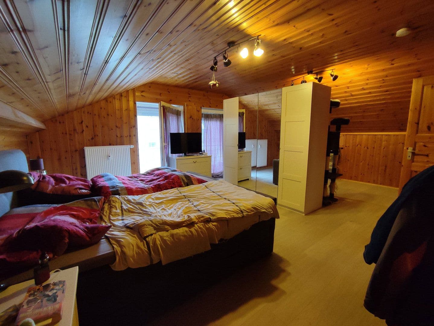Pronájem bytu 2+1 100 m², Bergstrasse 238, Weinheim, Bádensko-Württembersko Pronájem bytu 2+1 100 m², Bergstrasse 238, Weinheim, Bádensko-Württembersko