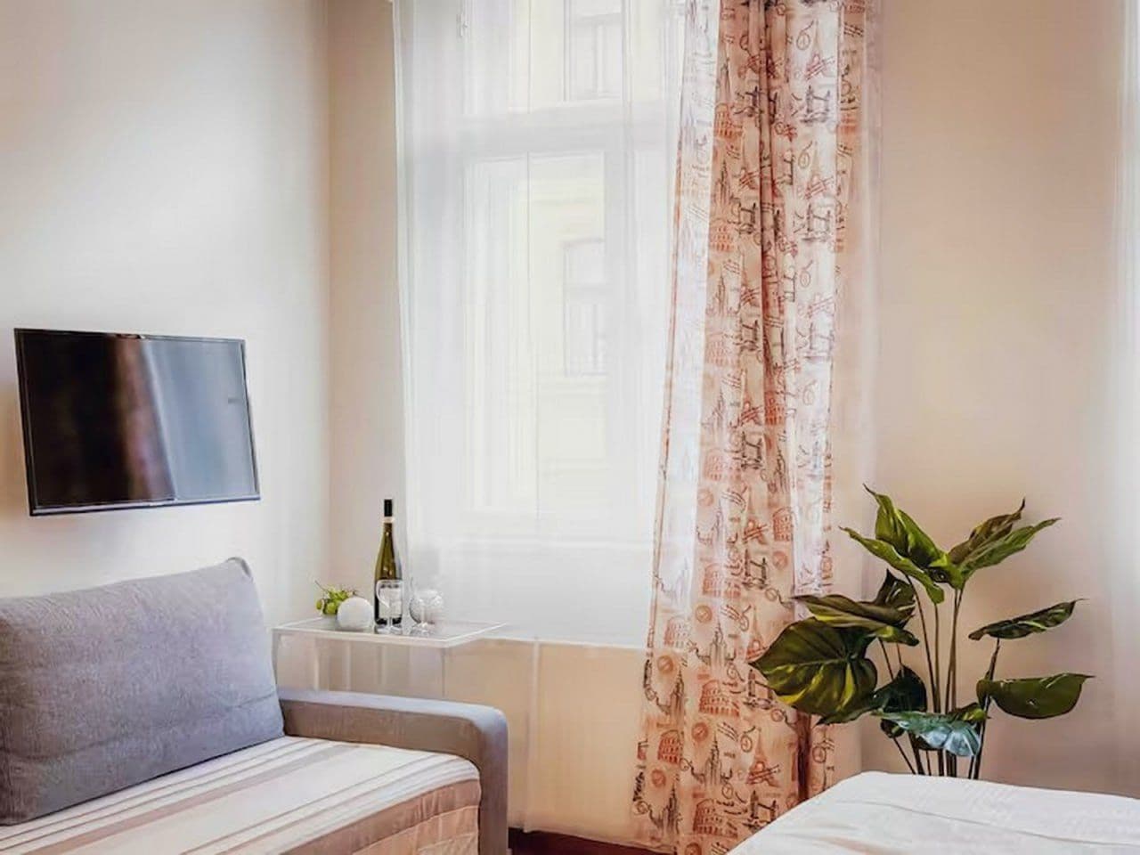 Pronájem bytu 27 m², Tyršova, Praha, Praha Pronájem bytu 27 m², Tyršova, Praha, Praha
