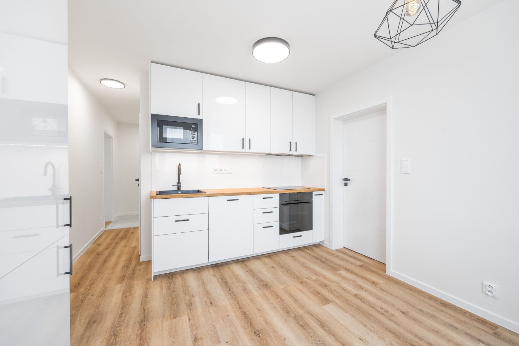 Prodej bytu 3+1 74 m², Počernická, Praha, Praha Prodej bytu 3+1 74 m², Počernická, Praha, Praha