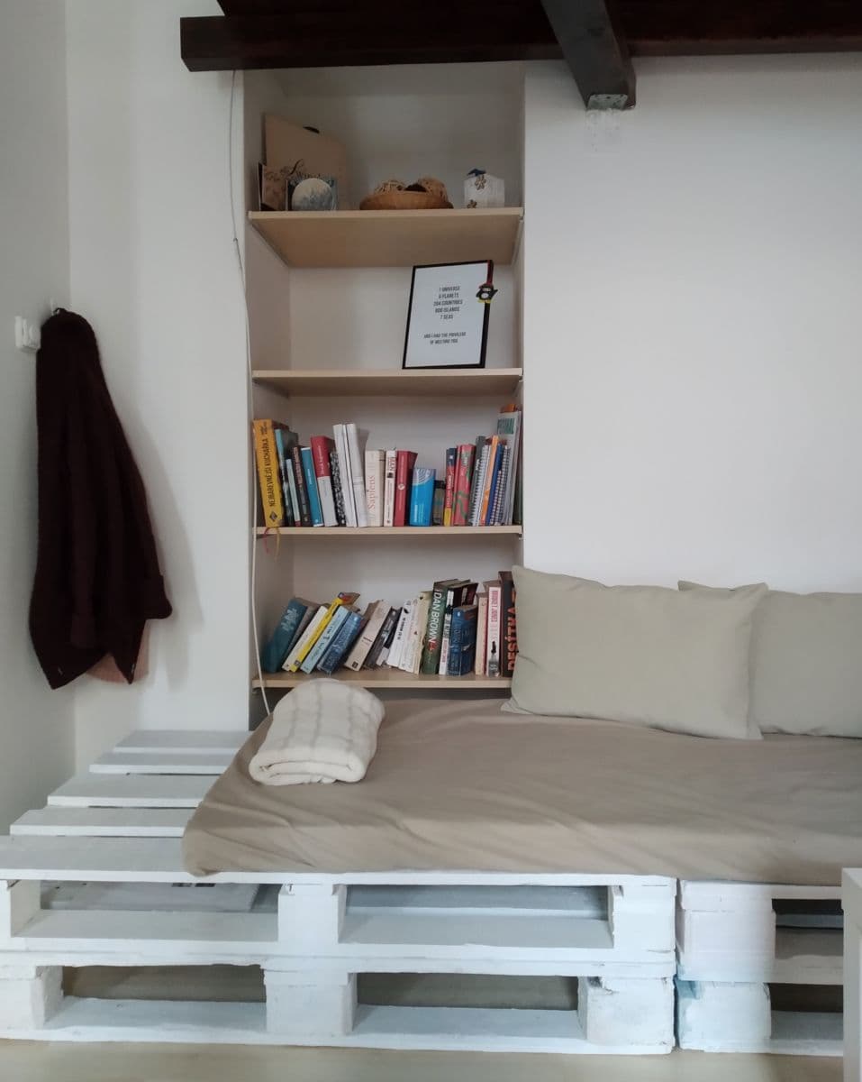Pronájem bytu 1+kk 38 m², Ruská, Praha, Praha Pronájem bytu 1+kk 38 m², Ruská, Praha, Praha