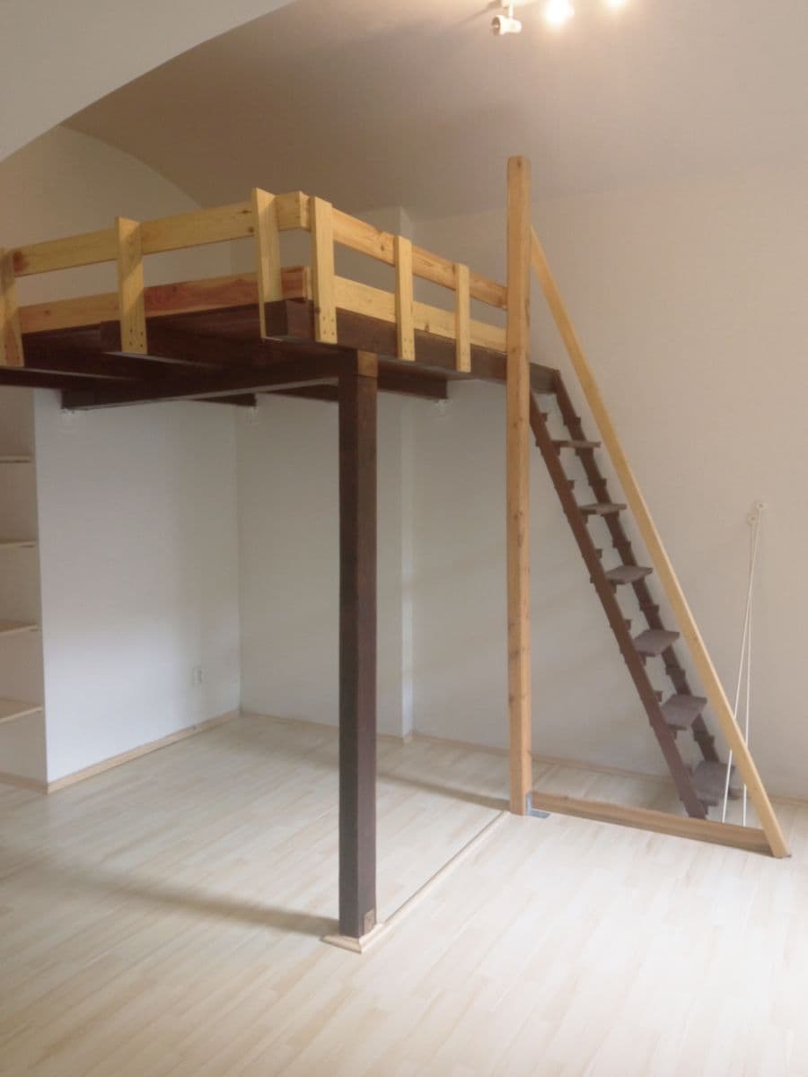 Pronájem bytu 1+kk 38 m², Ruská, Praha, Praha Pronájem bytu 1+kk 38 m², Ruská, Praha, Praha