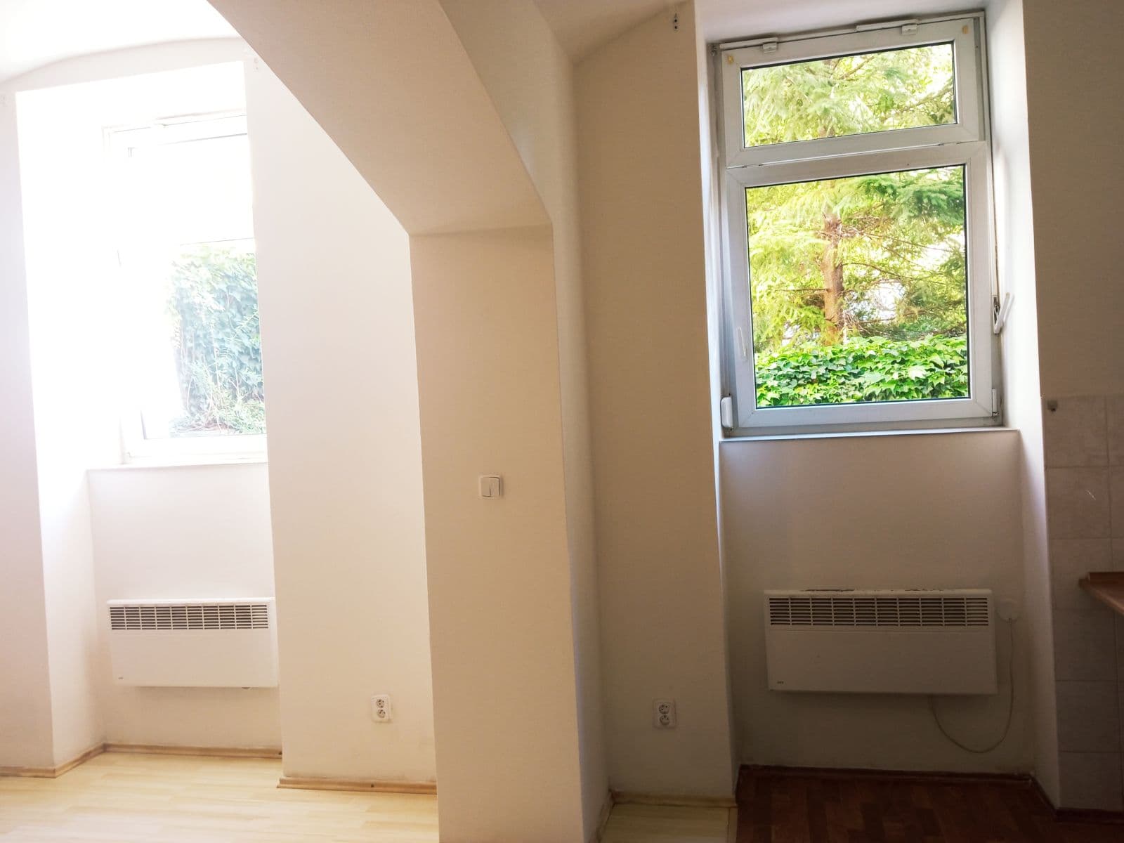 Pronájem bytu 1+kk 38 m², Ruská, Praha, Praha Pronájem bytu 1+kk 38 m², Ruská, Praha, Praha