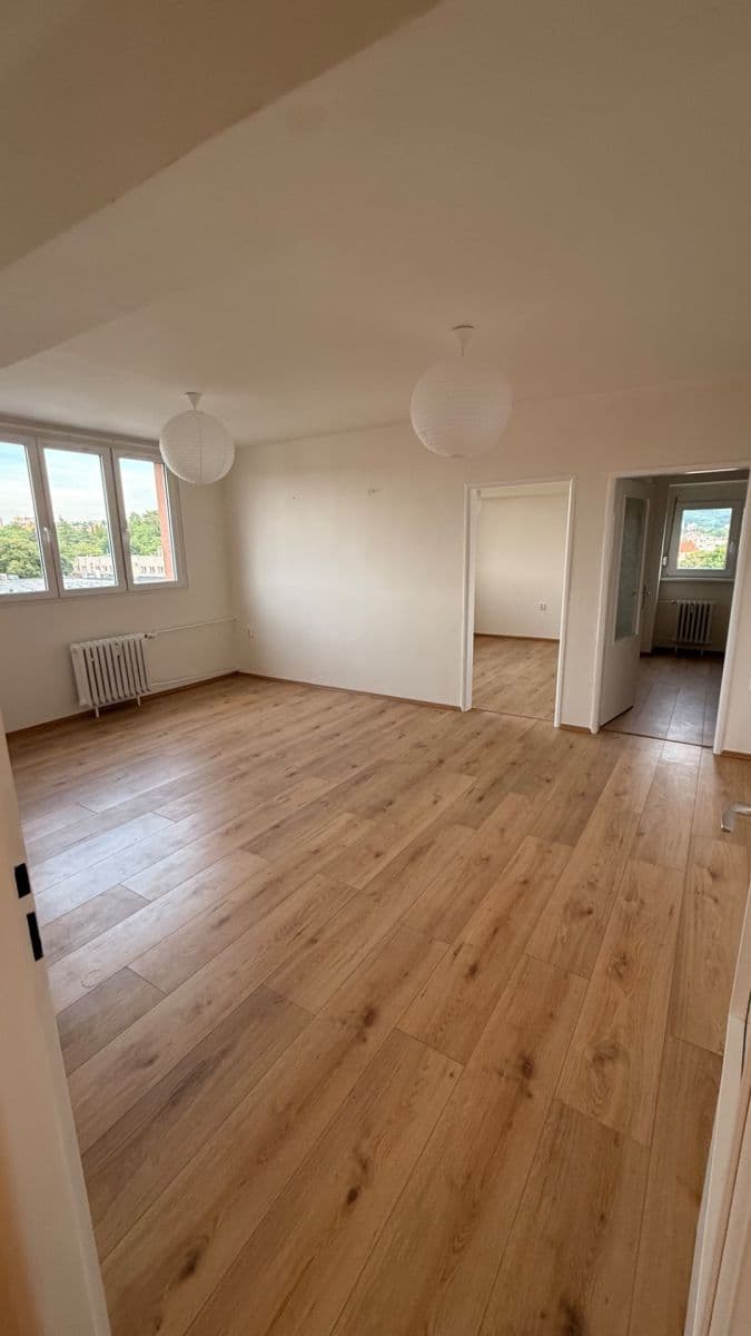 Pronájem bytu 3+1 60 m², U zastávky, Praha, Praha Pronájem bytu 3+1 60 m², U zastávky, Praha, Praha