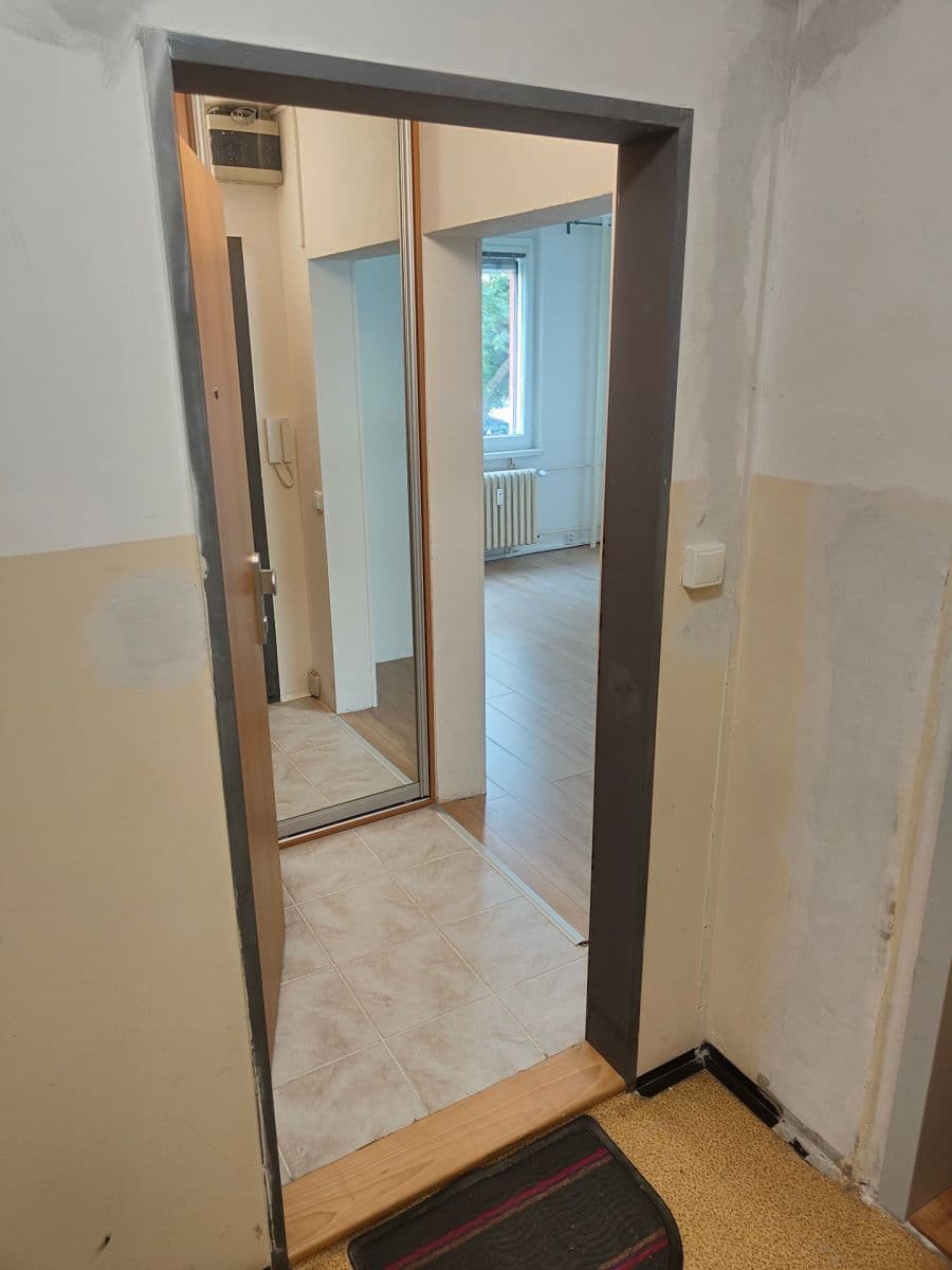 Prodej bytu 1+1 30 m², Šimonova, Praha, Praha Prodej bytu 1+1 30 m², Šimonova, Praha, Praha