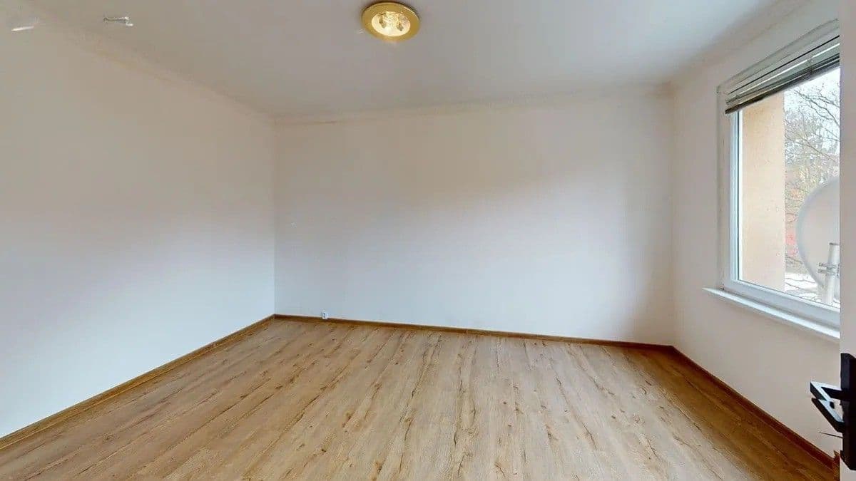 Prodej bytu 1+1 35 m², Sídliště Za Chlumem, Bílina, Ústecký kraj Prodej bytu 1+1 35 m², Sídliště Za Chlumem, Bílina, Ústecký kraj