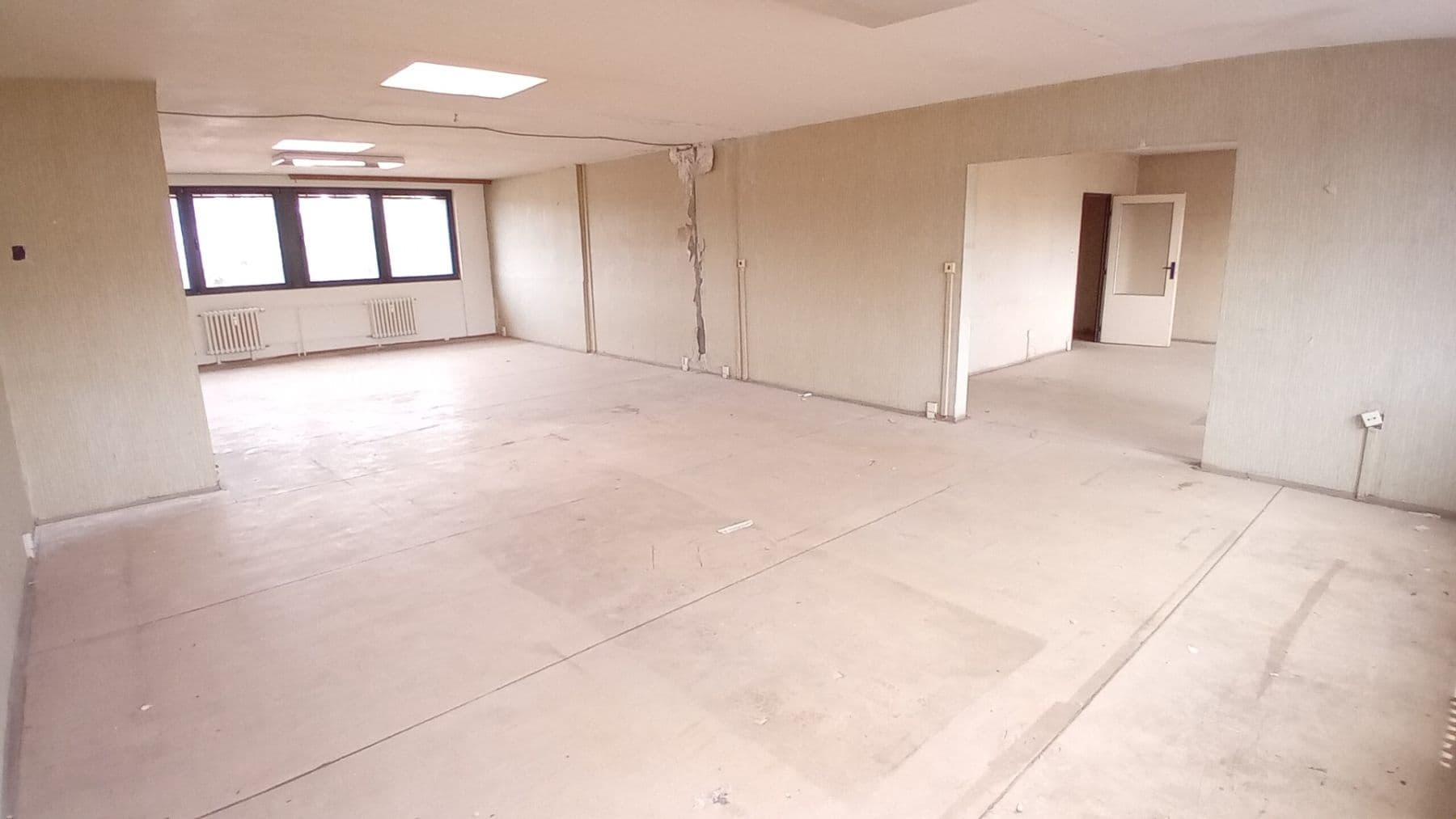 Pronájem nebytového prostoru 111 m², Roháčova, Praha, Praha Pronájem nebytového prostoru 111 m², Roháčova, Praha, Praha