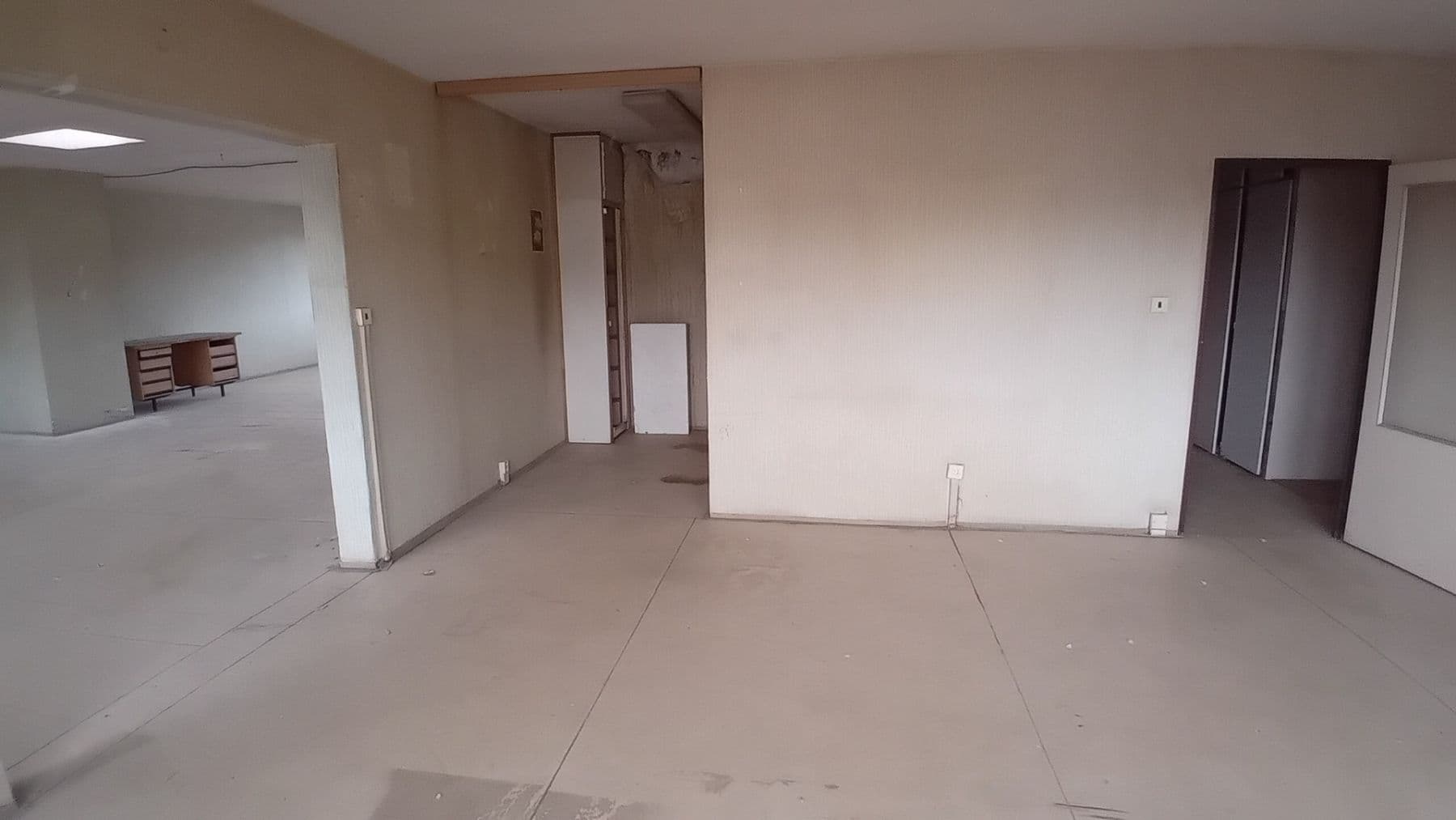 Pronájem nebytového prostoru 111 m², Roháčova, Praha, Praha Pronájem nebytového prostoru 111 m², Roháčova, Praha, Praha