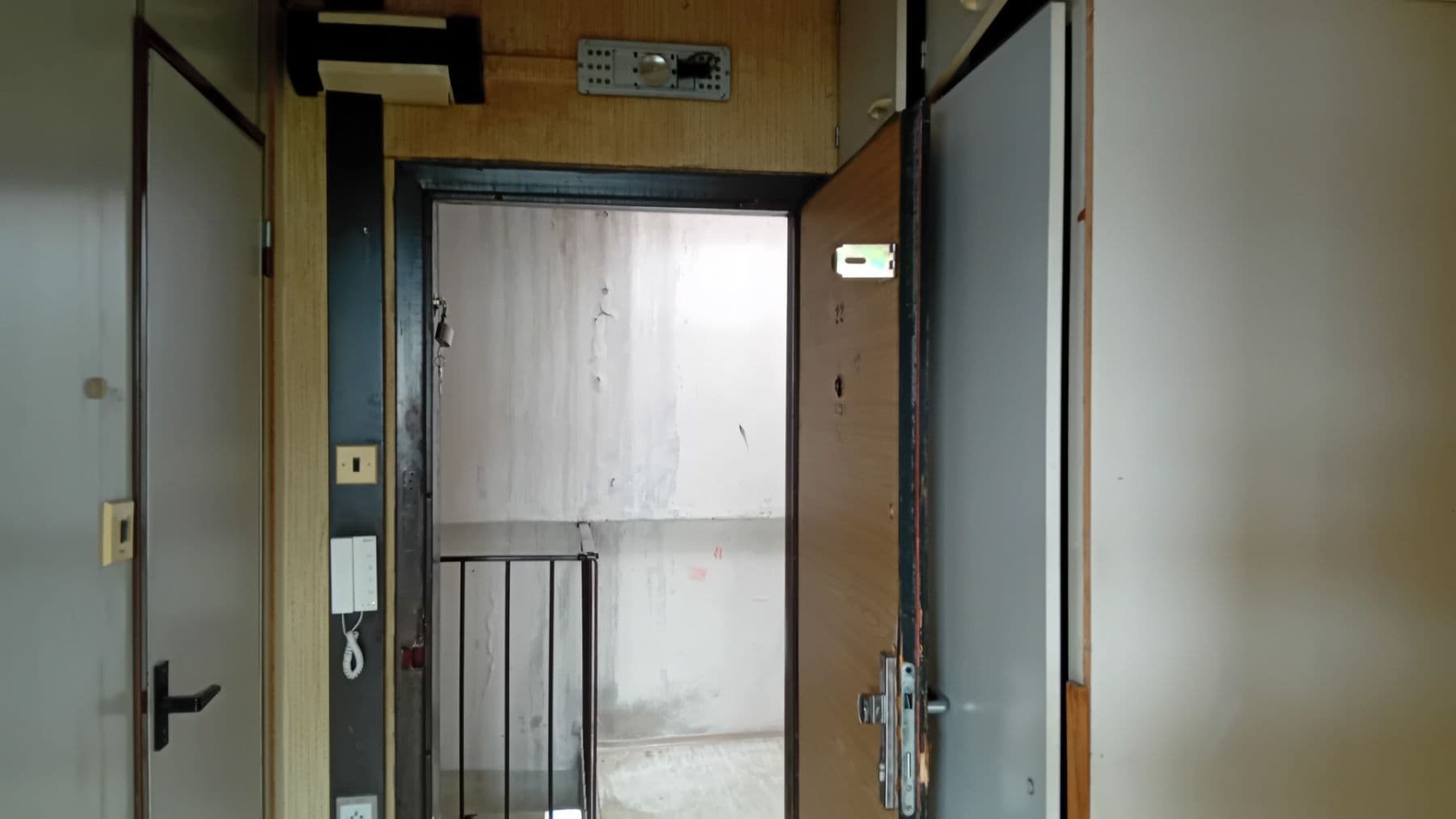 Pronájem nebytového prostoru 111 m², Roháčova, Praha, Praha Pronájem nebytového prostoru 111 m², Roháčova, Praha, Praha