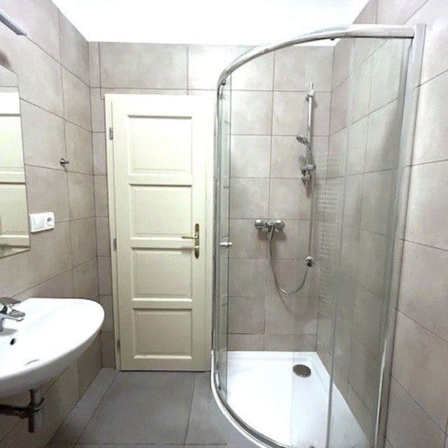 Pronájem bytu 1+kk 24 m², Mlynářská, Praha, Praha Pronájem bytu 1+kk 24 m², Mlynářská, Praha, Praha