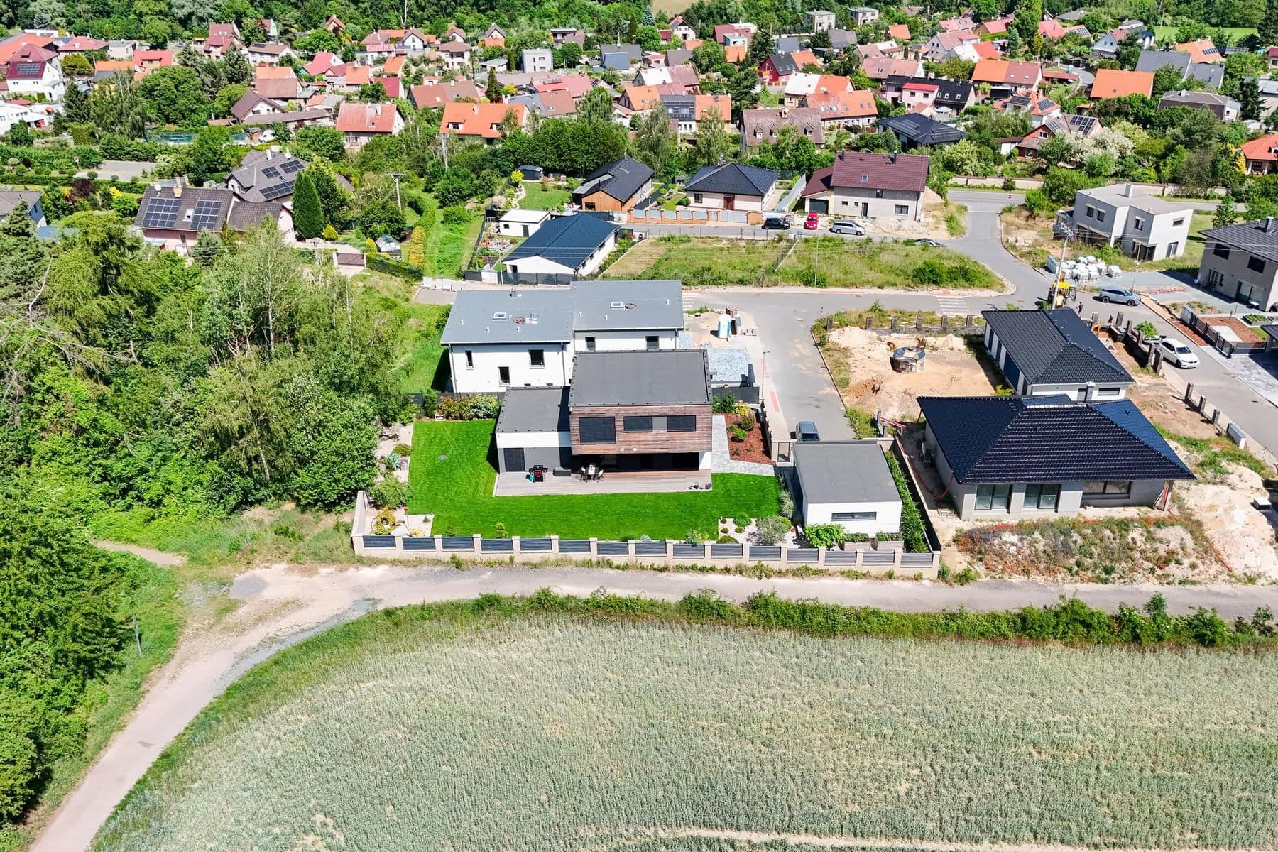 Prodej domu 152 m², pozemek 798 m², Libušín, Středočeský kraj Prodej domu 152 m², pozemek 798 m², Libušín, Středočeský kraj