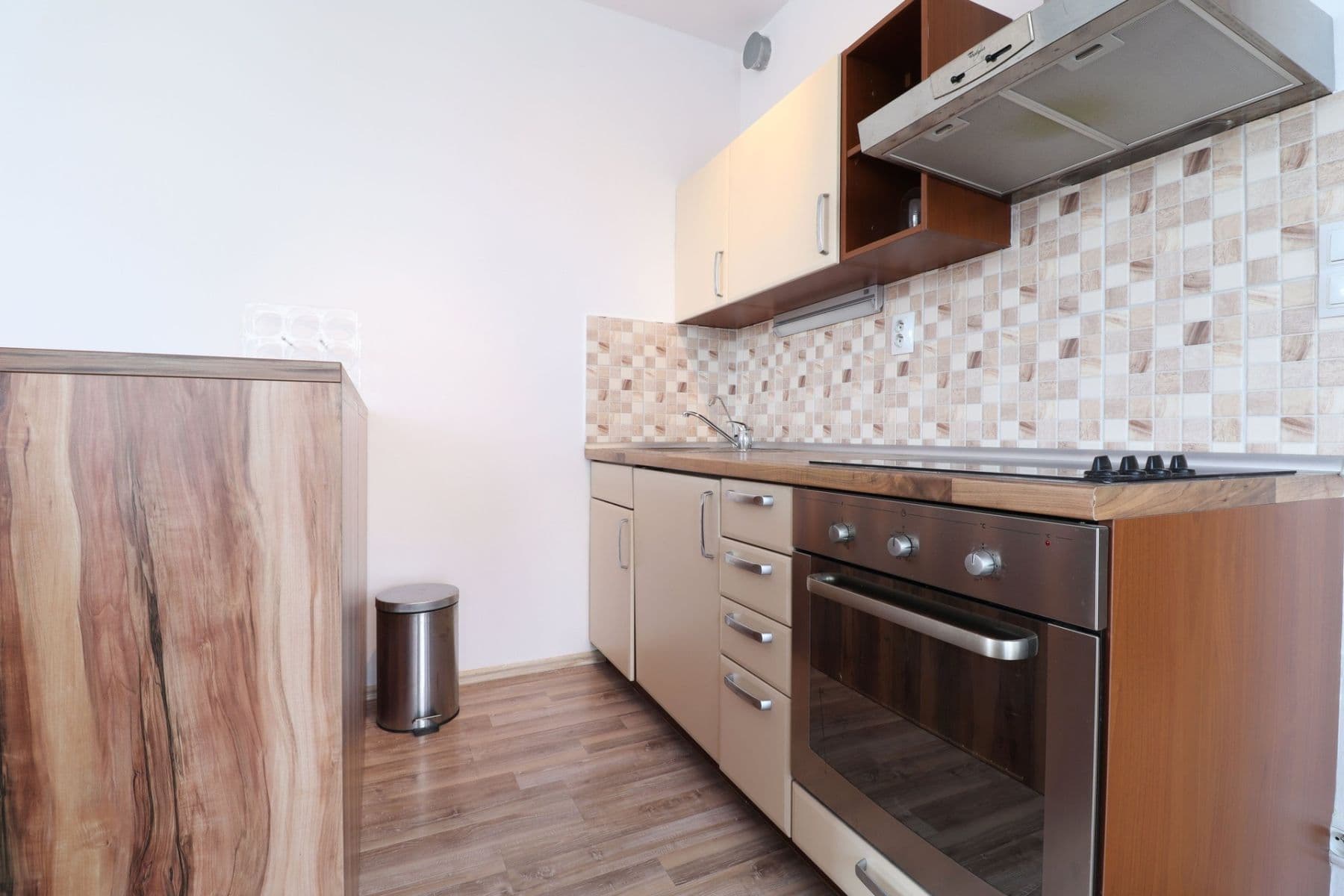 Pronájem bytu 1+kk 31 m², Podkovářská, Praha, Praha Pronájem bytu 1+kk 31 m², Podkovářská, Praha, Praha