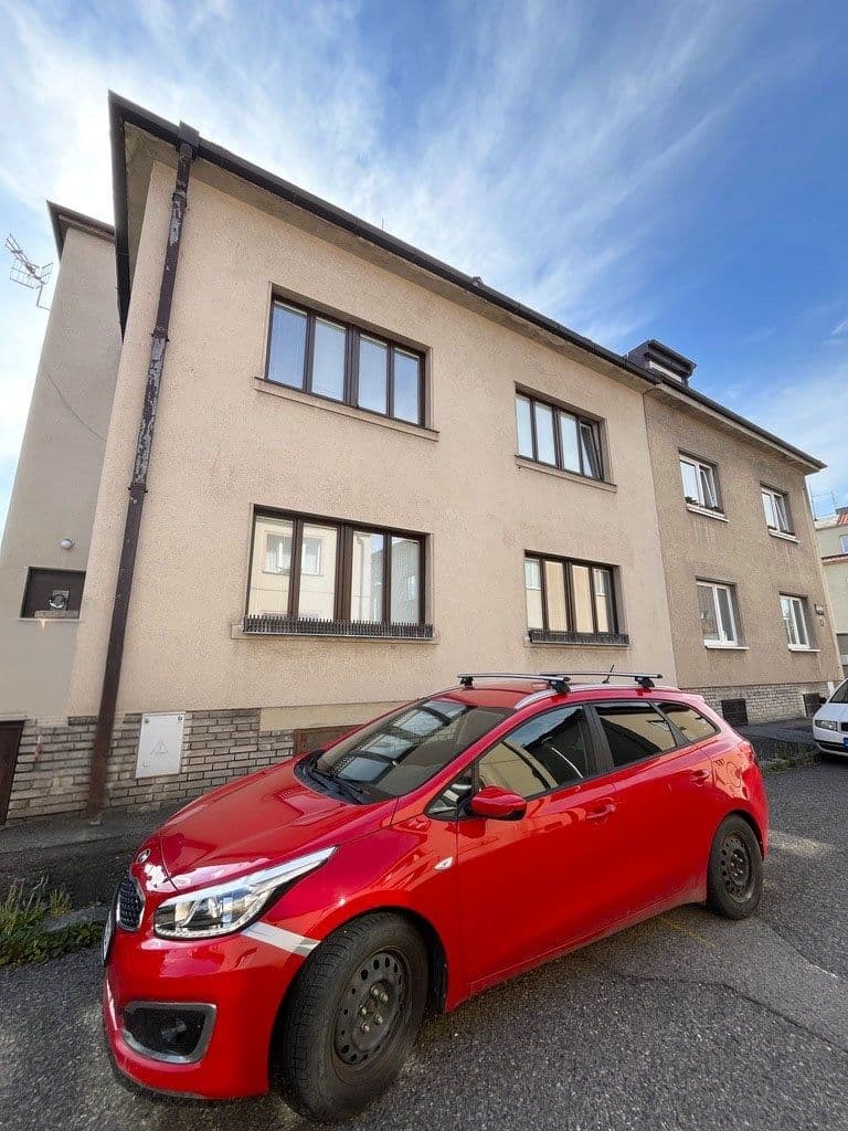 Pronájem bytu 4+kk 90 m², Barrandova, Kladno, Středočeský kraj Pronájem bytu 4+kk 90 m², Barrandova, Kladno, Středočeský kraj