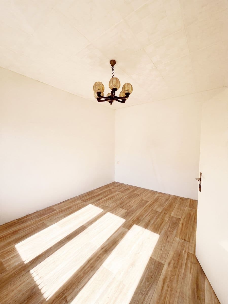 Pronájem bytu 4+kk 90 m², Barrandova, Kladno, Středočeský kraj Pronájem bytu 4+kk 90 m², Barrandova, Kladno, Středočeský kraj