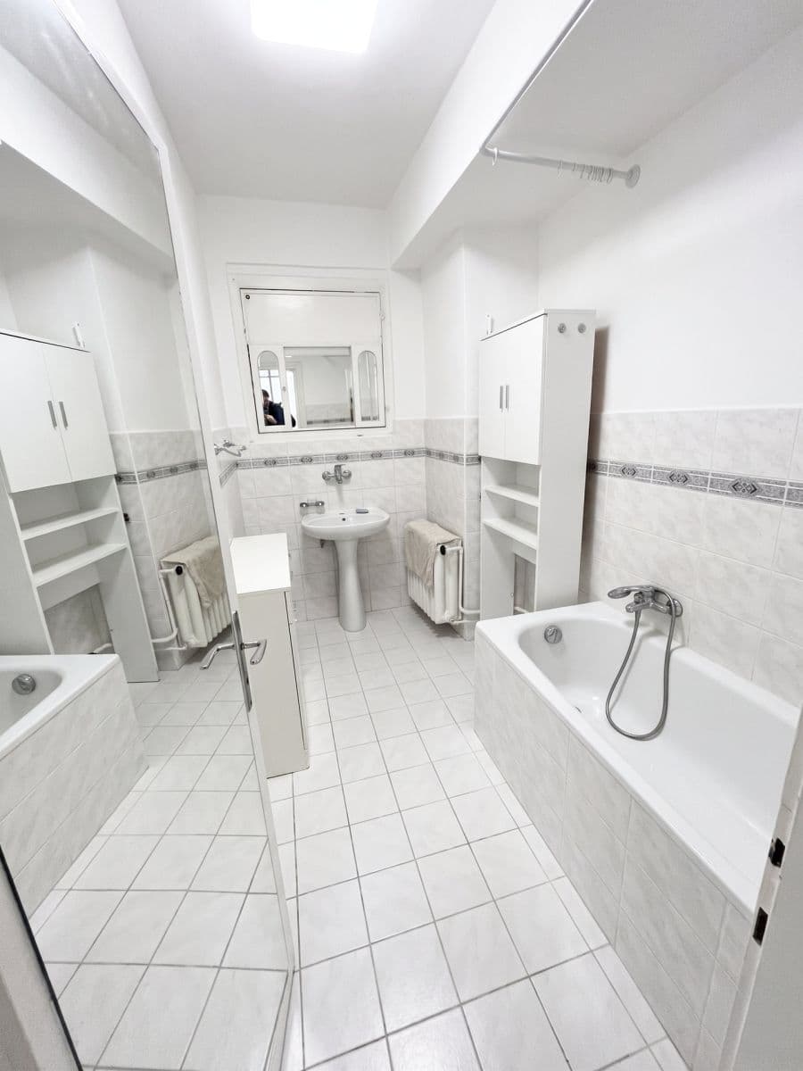 Pronájem bytu 4+kk 90 m², Barrandova, Kladno, Středočeský kraj Pronájem bytu 4+kk 90 m², Barrandova, Kladno, Středočeský kraj