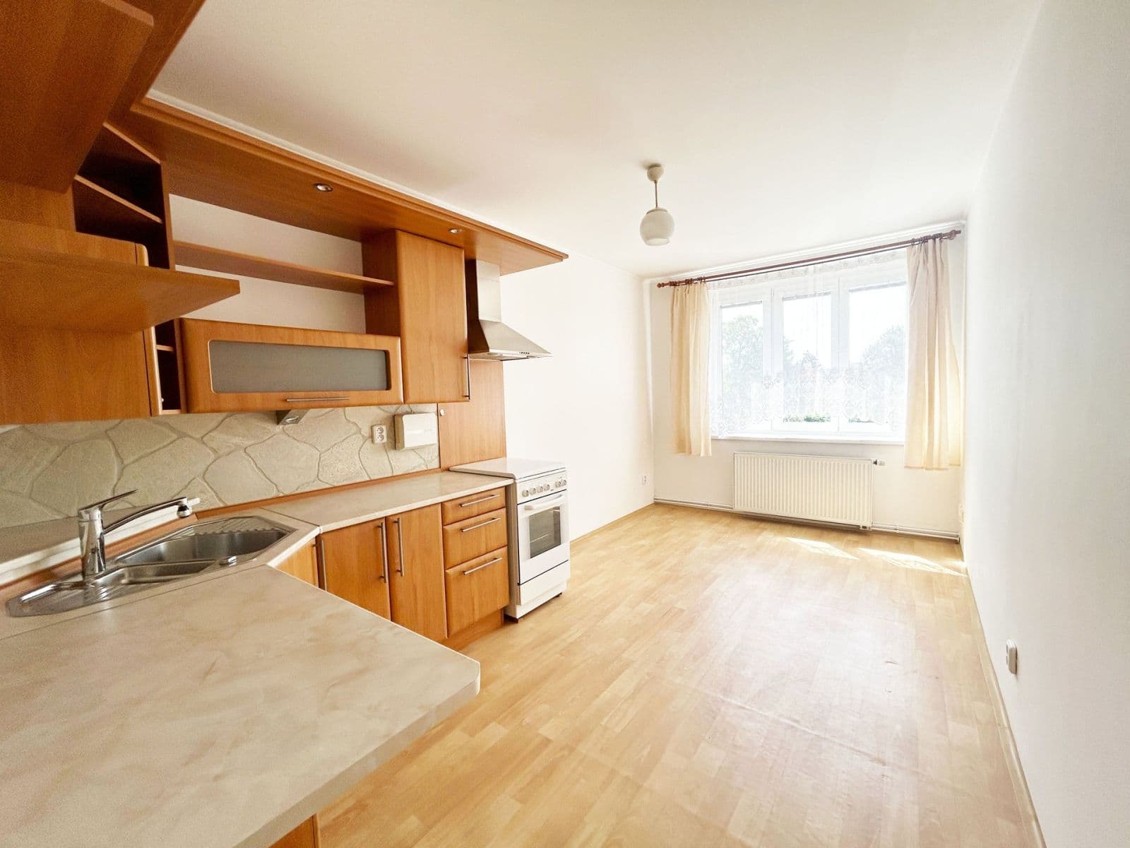 Pronájem bytu 1+1 50 m², Nad Primaskou, Praha, Praha Pronájem bytu 1+1 50 m², Nad Primaskou, Praha, Praha