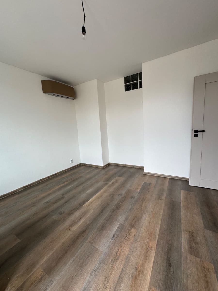 Pronájem bytu 2+kk 40 m², K Louži, Praha, Praha Pronájem bytu 2+kk 40 m², K Louži, Praha, Praha