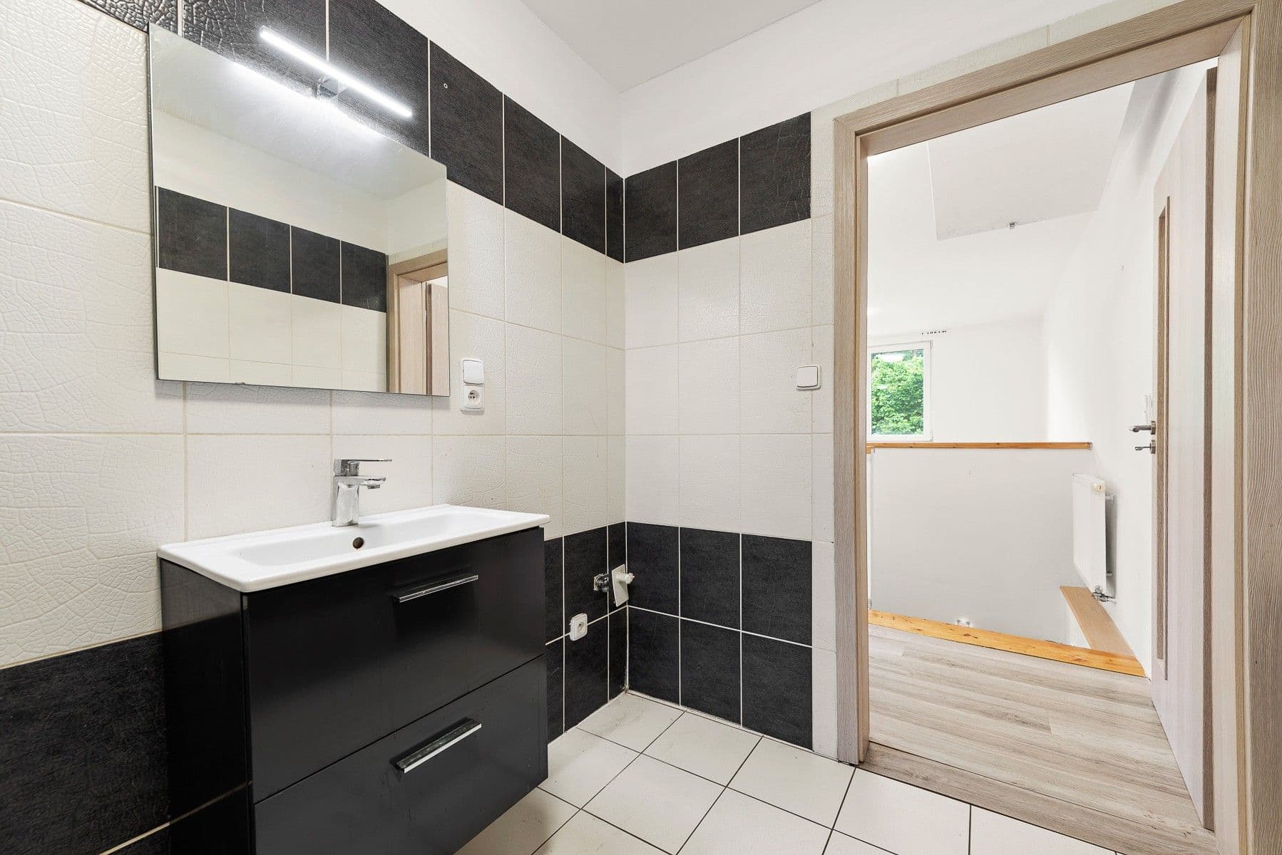 Pronájem domu 241 m², pozemek 977 m², Okrouhlo, Středočeský kraj Pronájem domu 241 m², pozemek 977 m², Okrouhlo, Středočeský kraj