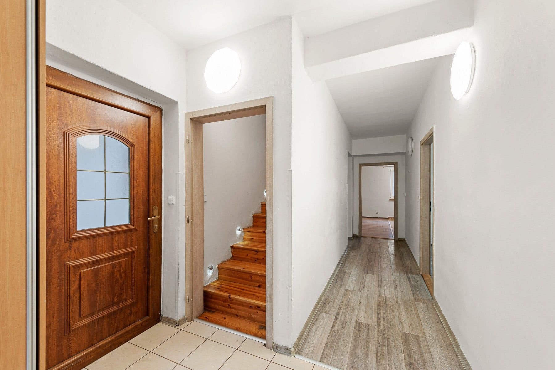 Pronájem domu 241 m², pozemek 977 m², Okrouhlo, Středočeský kraj Pronájem domu 241 m², pozemek 977 m², Okrouhlo, Středočeský kraj
