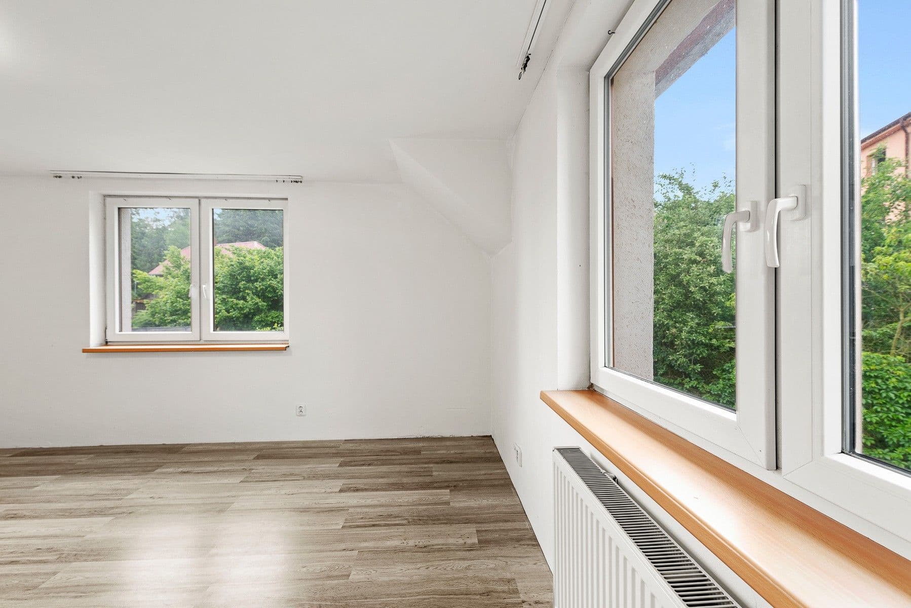 Pronájem domu 241 m², pozemek 977 m², Okrouhlo, Středočeský kraj Pronájem domu 241 m², pozemek 977 m², Okrouhlo, Středočeský kraj