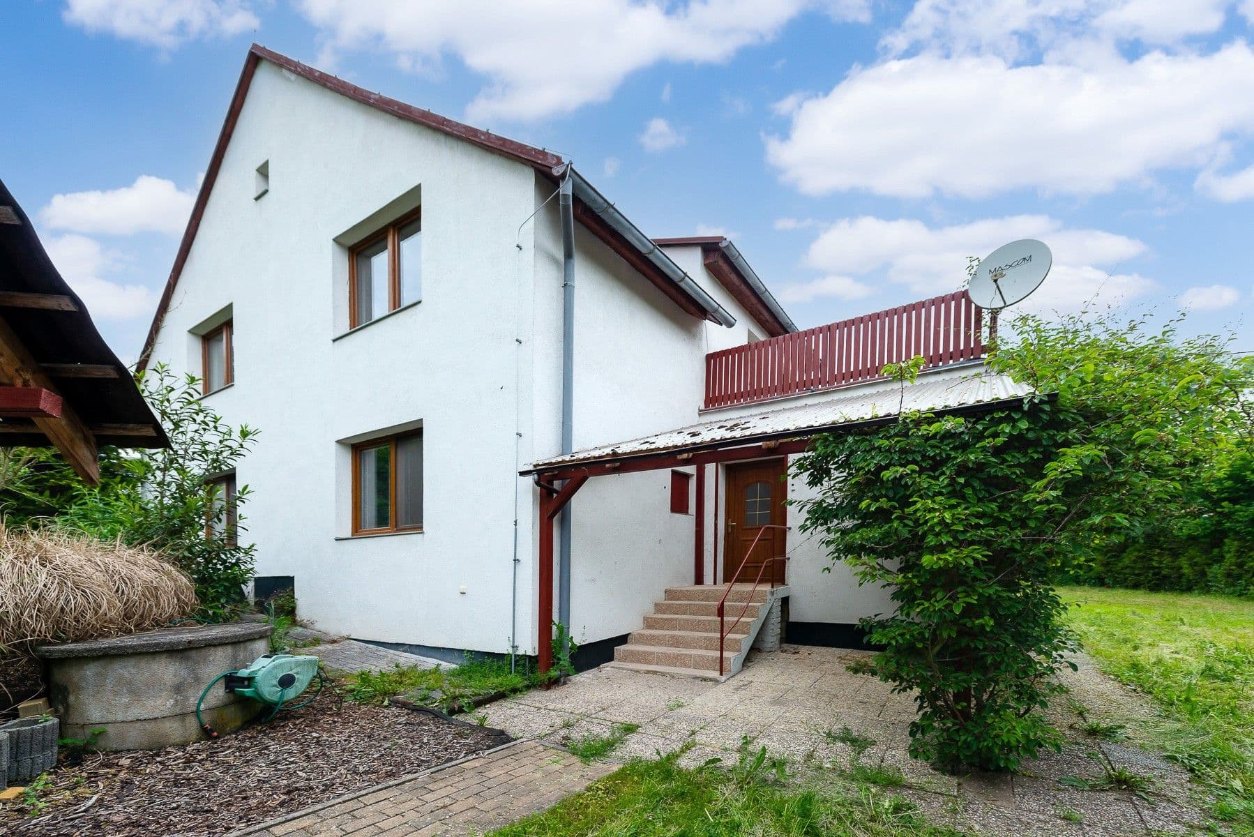 Pronájem domu 241 m², pozemek 977 m², Okrouhlo, Středočeský kraj Pronájem domu 241 m², pozemek 977 m², Okrouhlo, Středočeský kraj
