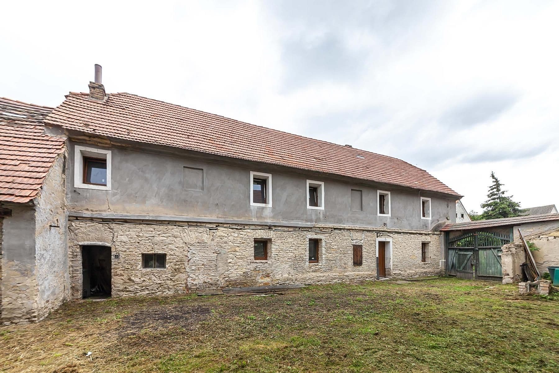 Prodej domu 210 m², pozemek 399 m², Kropáčova Vrutice, Středočeský kraj Prodej domu 210 m², pozemek 399 m², Kropáčova Vrutice, Středočeský kraj