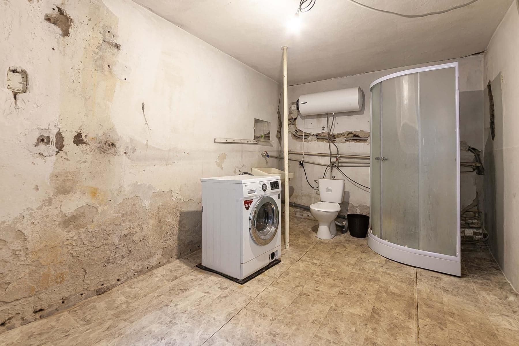 Prodej domu 210 m², pozemek 399 m², Kropáčova Vrutice, Středočeský kraj Prodej domu 210 m², pozemek 399 m², Kropáčova Vrutice, Středočeský kraj