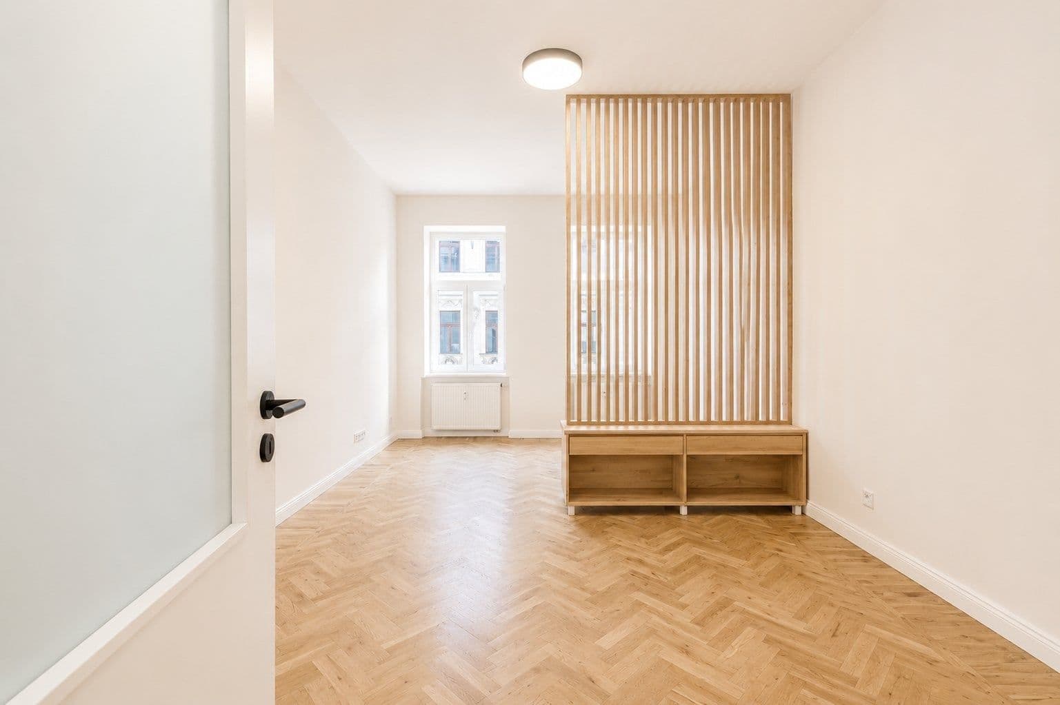 Pronájem bytu 1+kk 40 m², Plzeňská, Praha, Praha Pronájem bytu 1+kk 40 m², Plzeňská, Praha, Praha