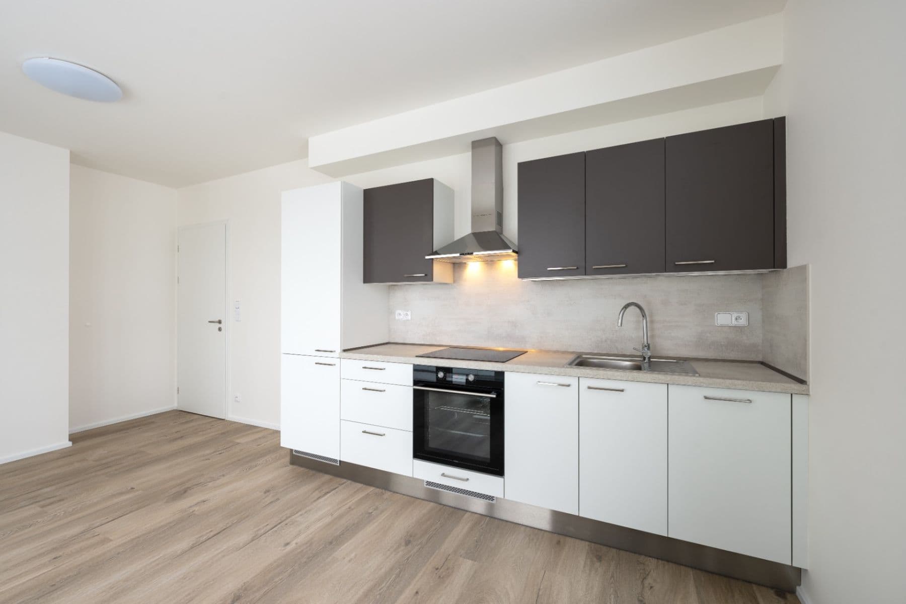 Pronájem bytu 1+kk 32 m², Pod Harfou, Praha, Praha Pronájem bytu 1+kk 32 m², Pod Harfou, Praha, Praha