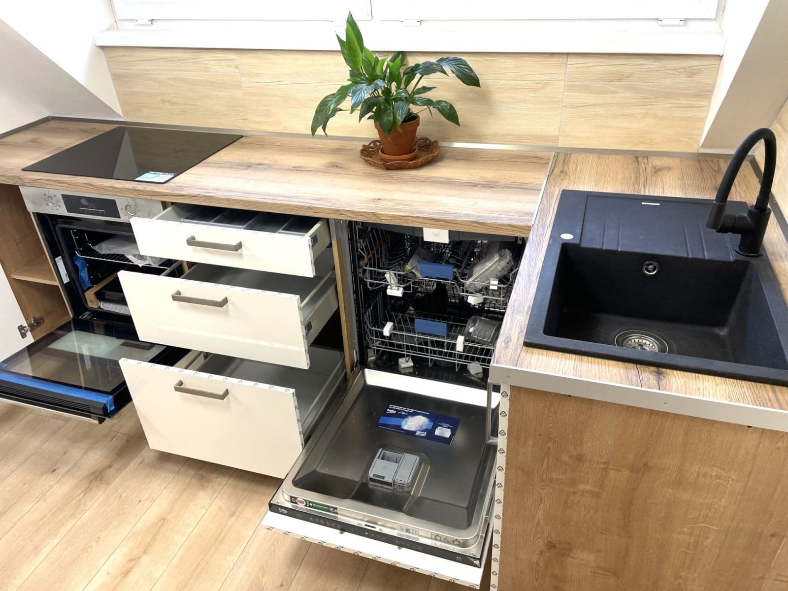Pronájem domu 200 m², pozemek 700 m², Jiráskova, Frýdek-Místek, Moravskoslezský kraj Pronájem domu 200 m², pozemek 700 m², Jiráskova, Frýdek-Místek, Moravskoslezský kraj