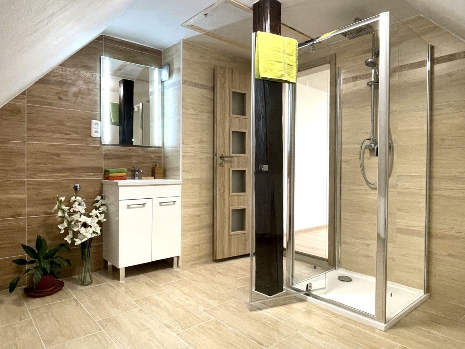 Pronájem bytu 2+1 100 m², Jiráskova, Frýdek-Místek, Moravskoslezský kraj Pronájem bytu 2+1 100 m², Jiráskova, Frýdek-Místek, Moravskoslezský kraj