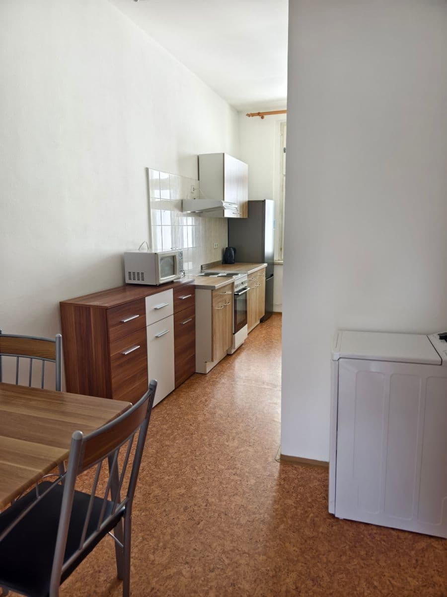 Pronájem bytu 2+1 50 m², Plzeňská, Praha, Praha Pronájem bytu 2+1 50 m², Plzeňská, Praha, Praha