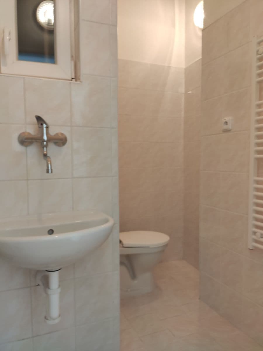 Pronájem bytu 2+1 50 m², Plzeňská, Praha, Praha Pronájem bytu 2+1 50 m², Plzeňská, Praha, Praha